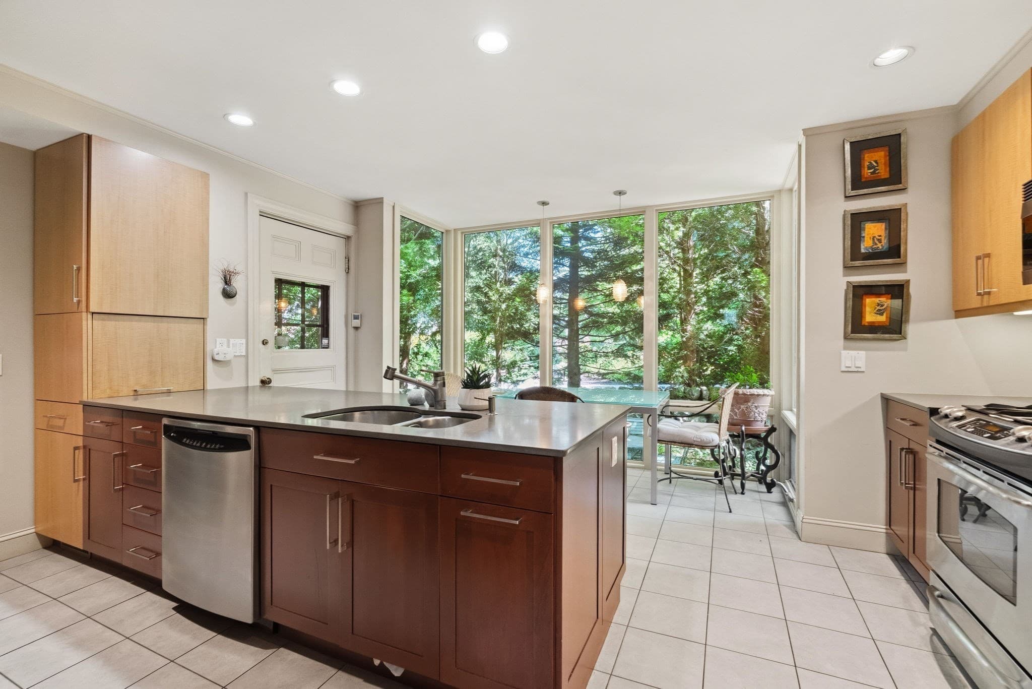 Single Family Residence at 10 Hayes Avenue, Lexington MA 02420, Lexington, photo 12 of 27