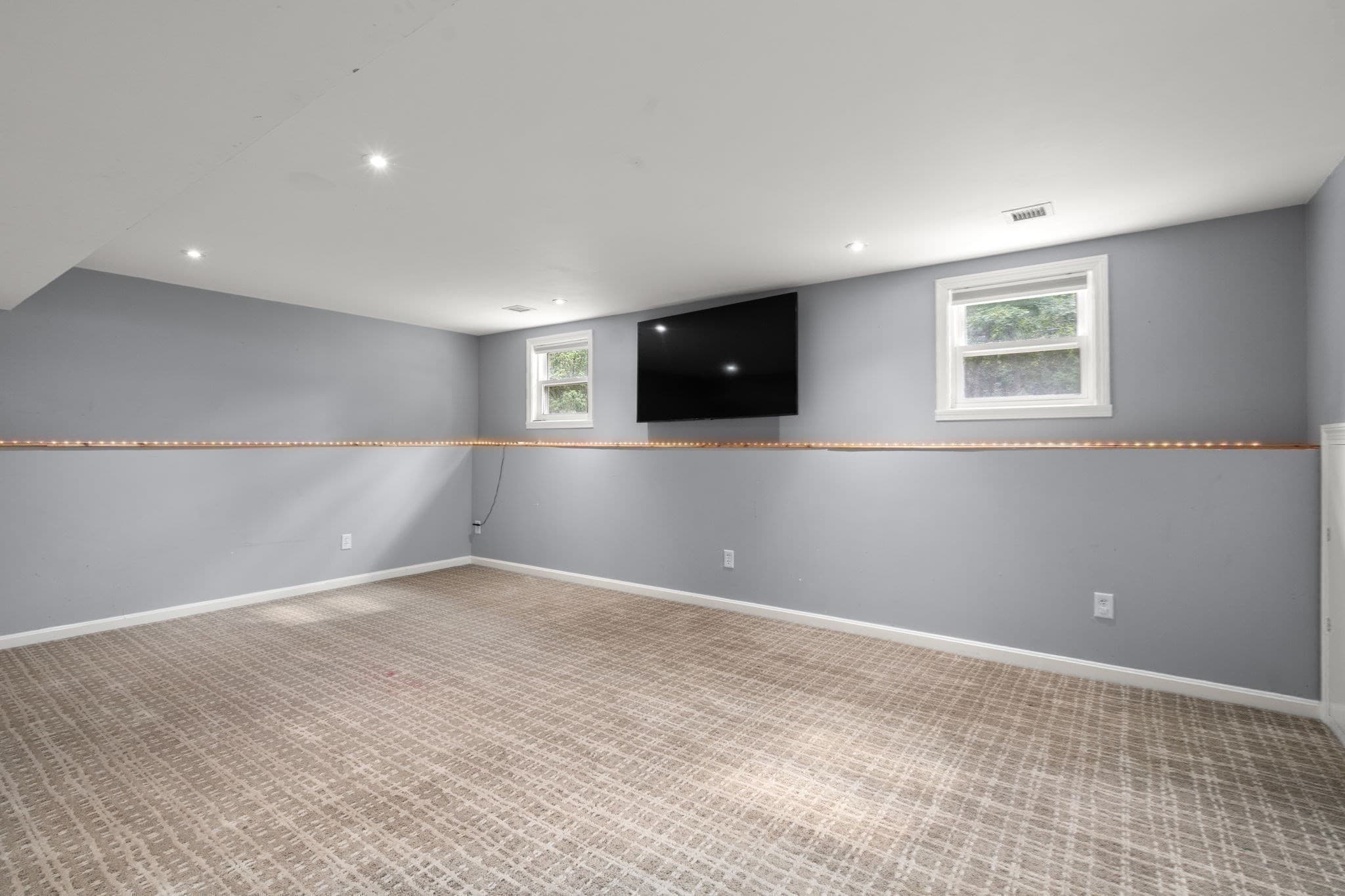 Single Family Residence at 22 Allen Road, Billerica MA 01821, photo 21 of 29