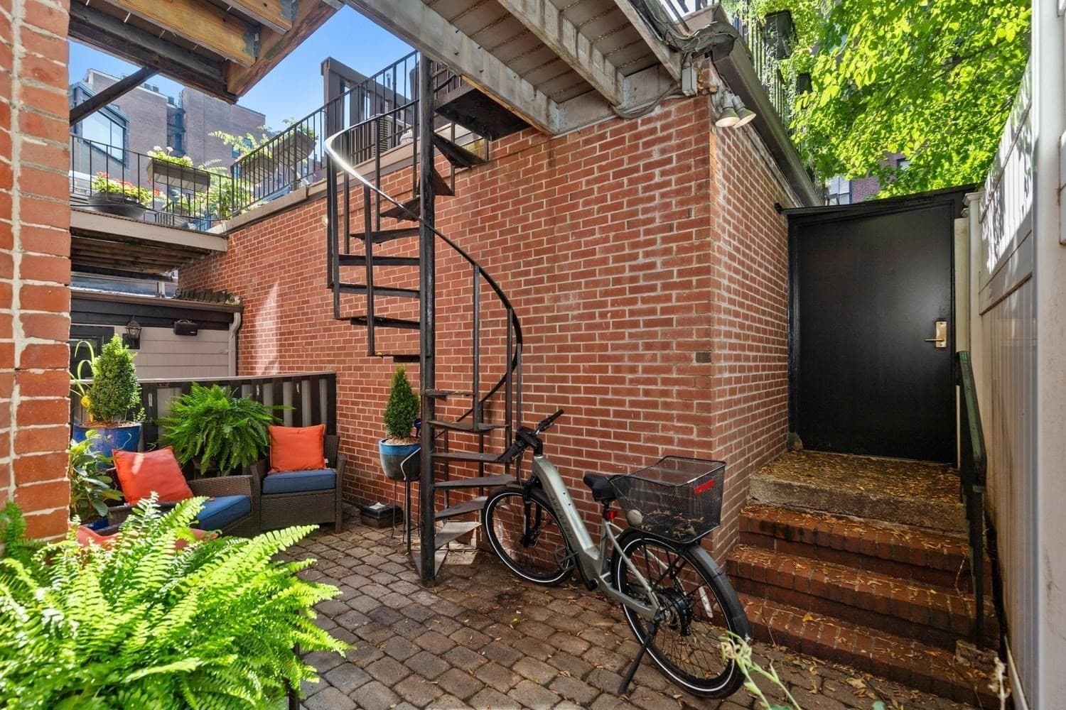 Condominium at 76 Marlborough Street # G6, Boston MA 02116, photo 20 of 25