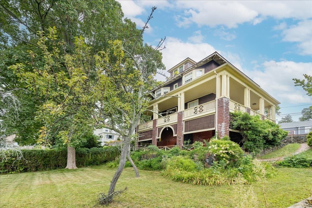 Single Family Residence at 7 Intervale Rd, Nahant MA 01908, Nahant, photo 3 of 42