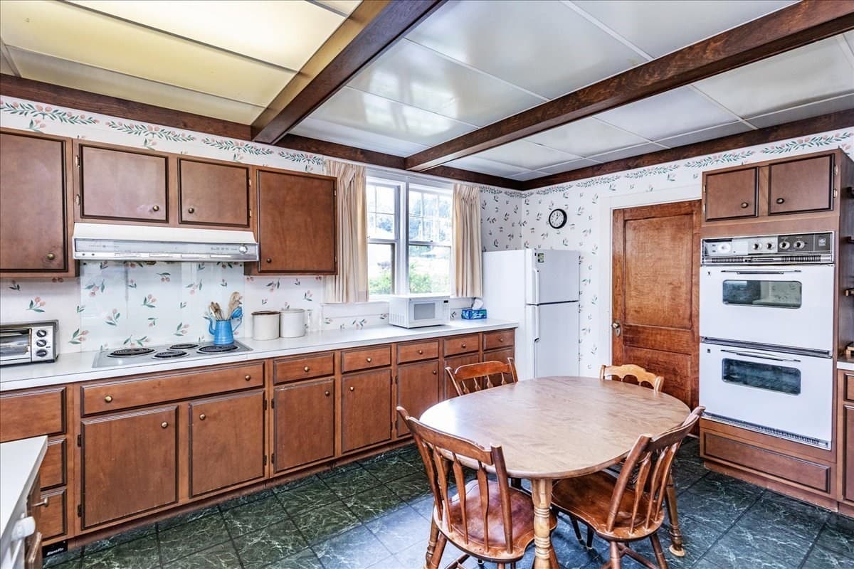 Single Family Residence at 7 Intervale Rd, Nahant MA 01908, Nahant, photo 14 of 42