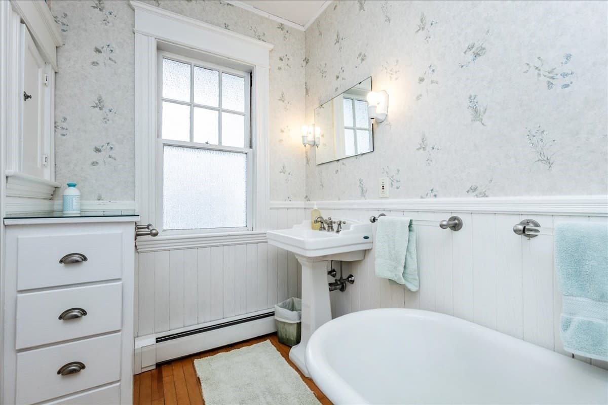Single Family Residence at 7 Intervale Rd, Nahant MA 01908, Nahant, photo 25 of 42