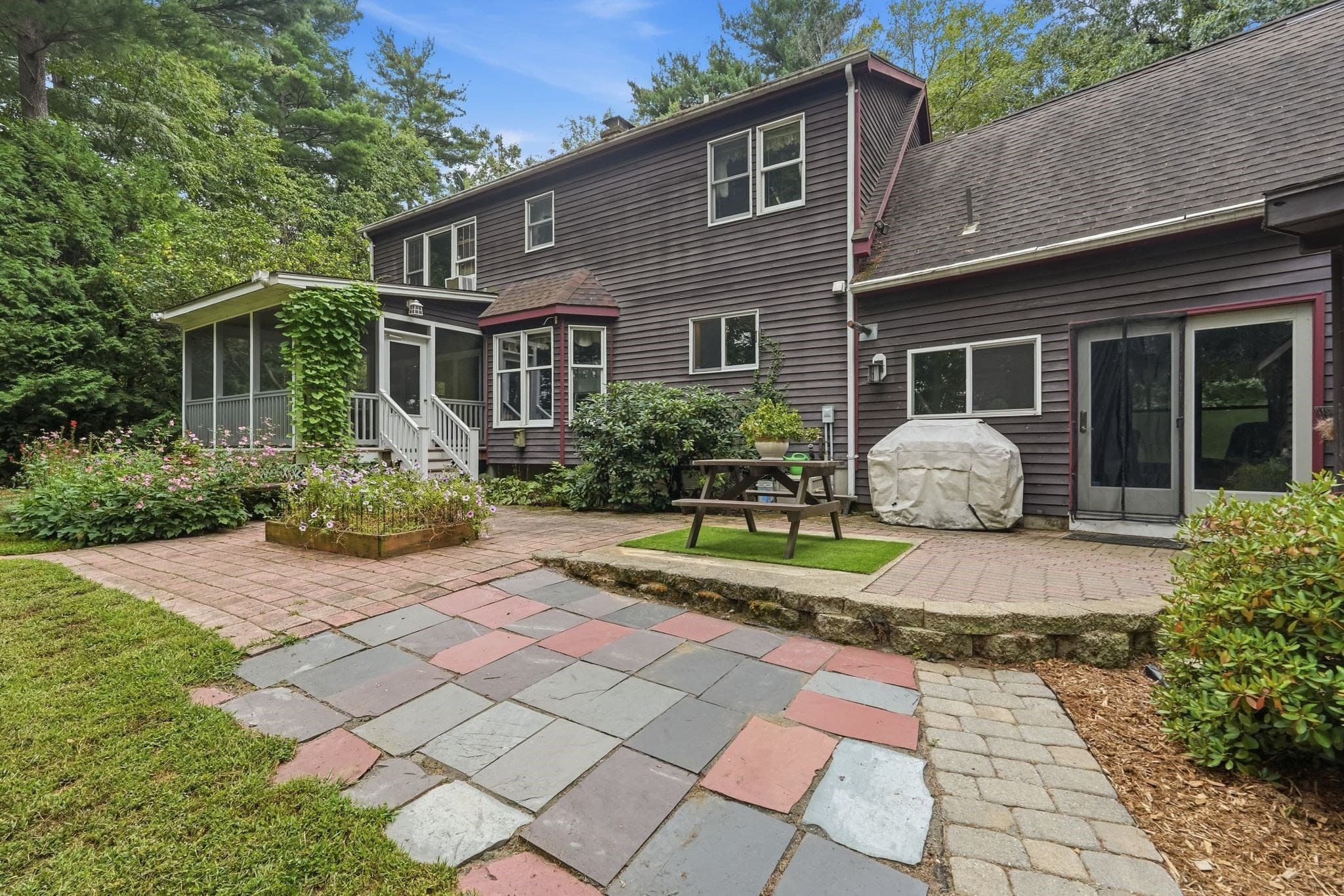 Single Family Residence at 162 Barton Ave, Belchertown MA 01007, Belchertown, photo 37 of 42