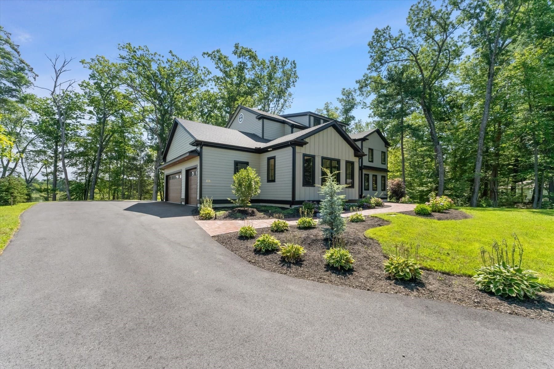 Single Family Residence at 5 Swan View Common Drive, Northborough MA 01532, Northborough, photo 3 of 42