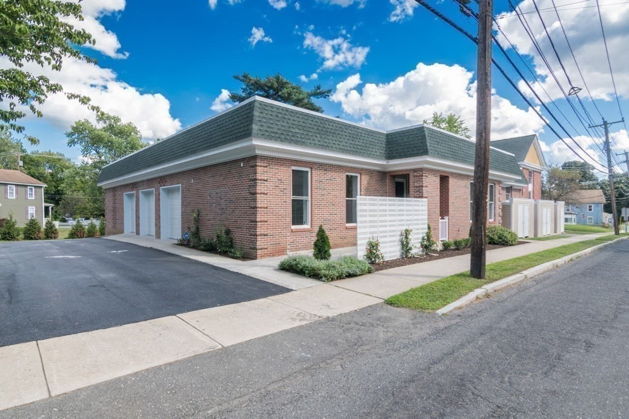 Condominium at 27 Bardwell St. # 5, South Hadley MA 01075, South Hadley, photo 9 of 18
