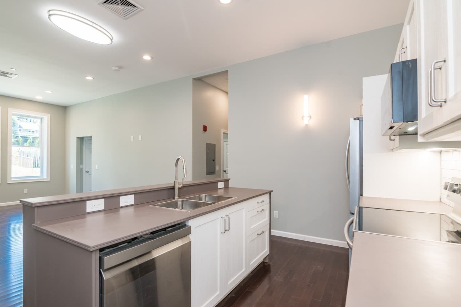 Condominium at 27 Bardwell St. # 5, South Hadley MA 01075, South Hadley, photo 4 of 18
