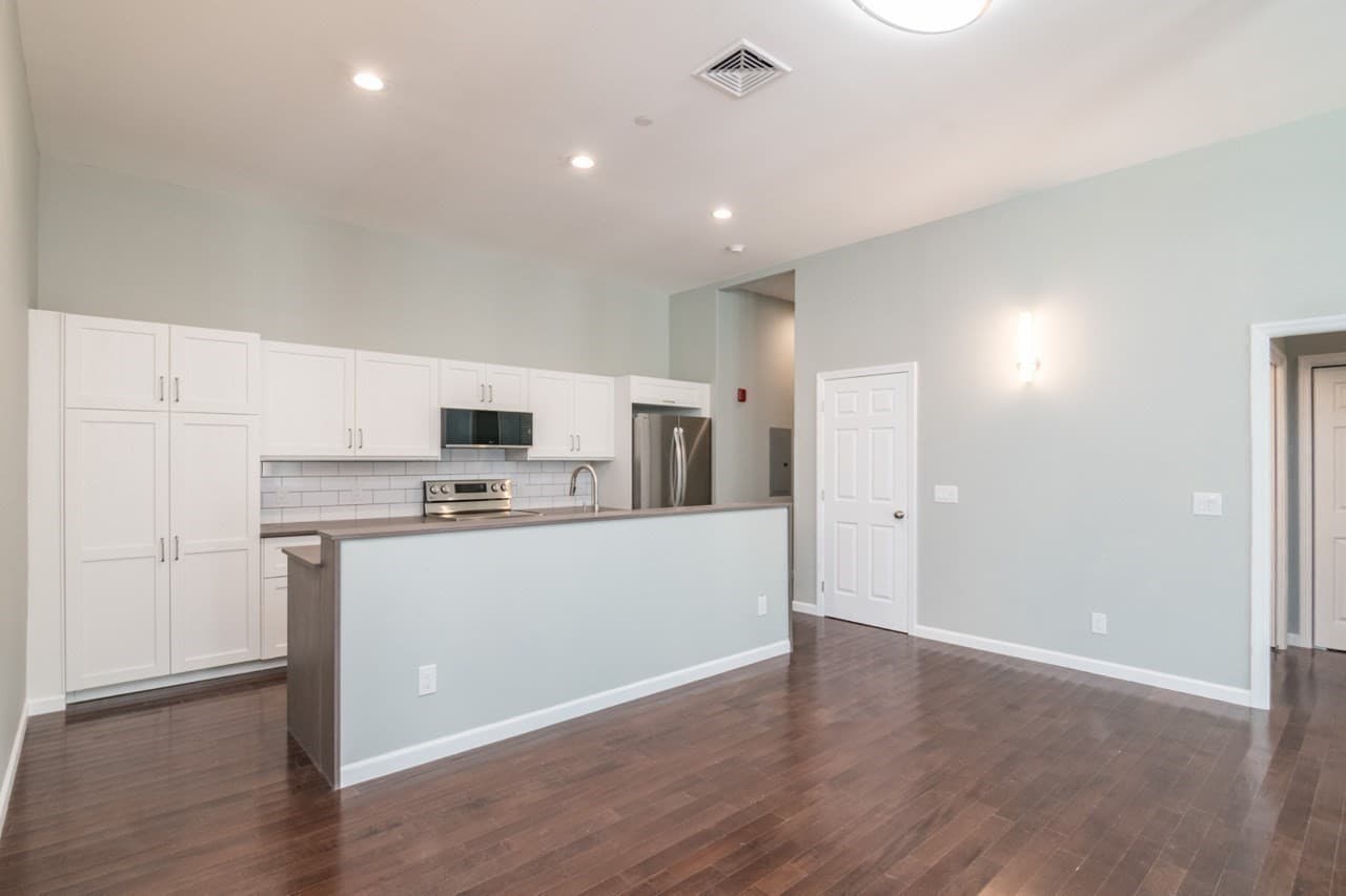 Condominium at 27 Bardwell St. # 3, South Hadley MA 01075, photo 6 of 24