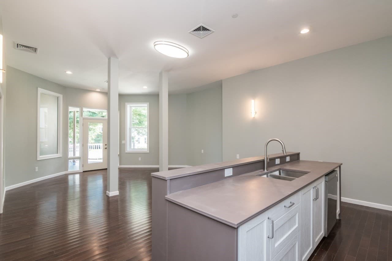 Condominium at 27 Bardwell St. # 3, South Hadley MA 01075, photo 4 of 24