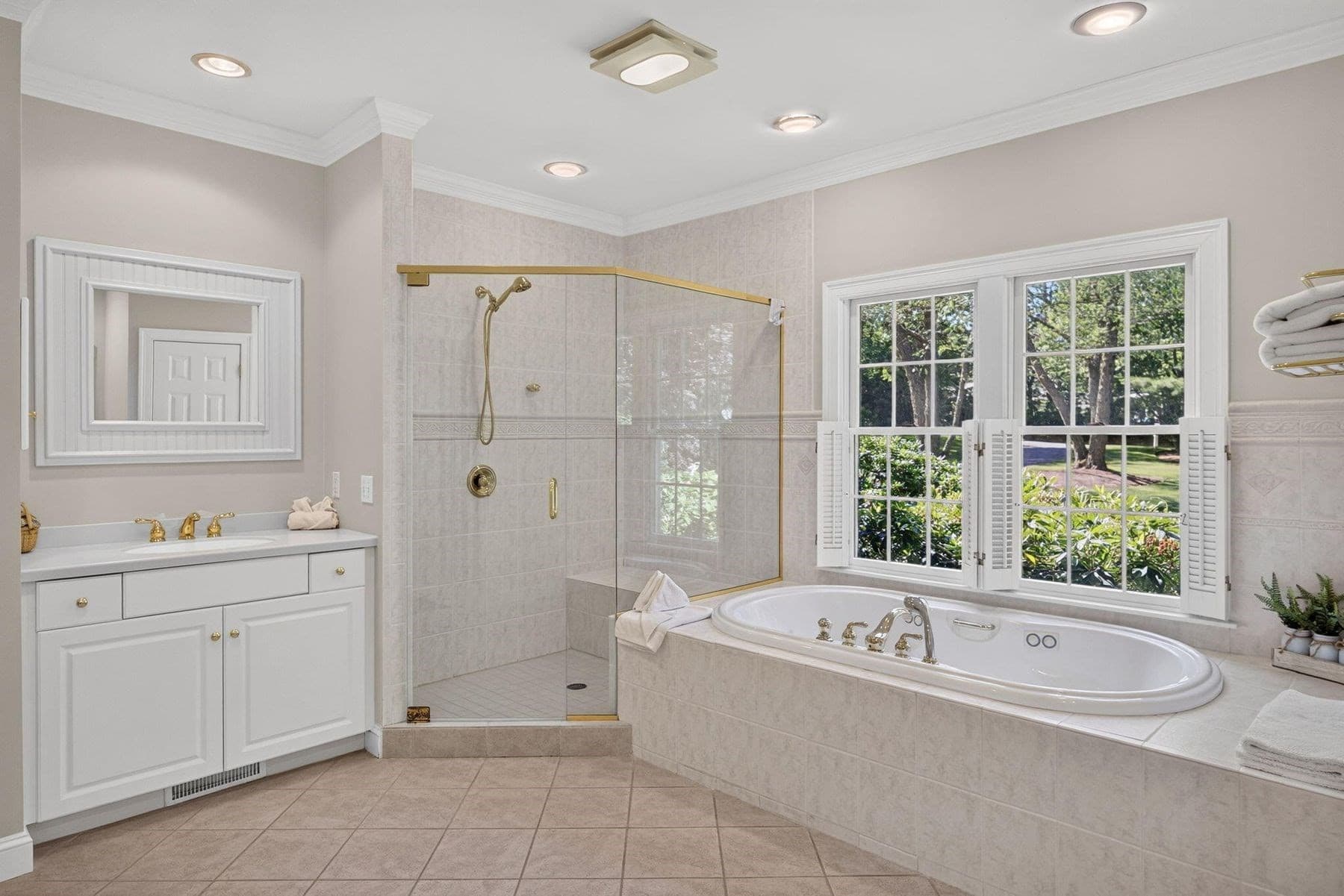 Single Family Residence at 674 Crowells Bog Rd, Brewster MA 02631, photo 18 of 42