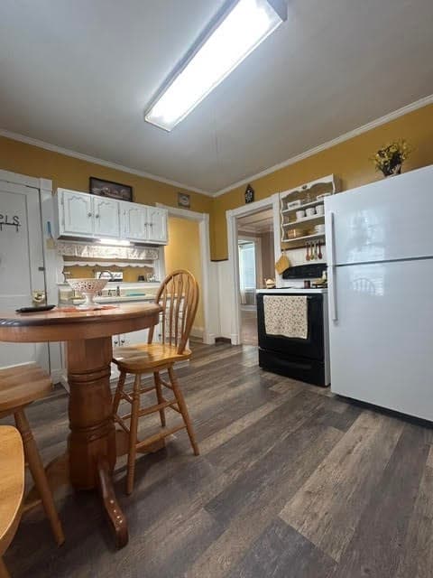Single Family Residence at 22 South Street, North Adams MA 01247, photo 6 of 21