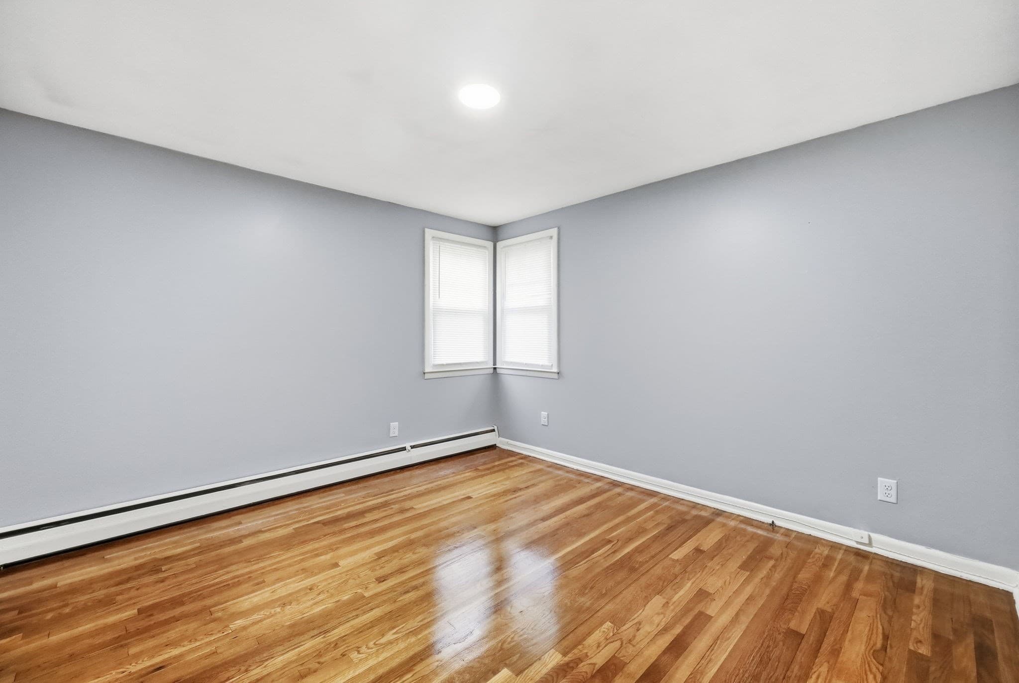 Single Family Residence at 52 Navajo Rd, Springfield MA 01109, Springfield, photo 7 of 24