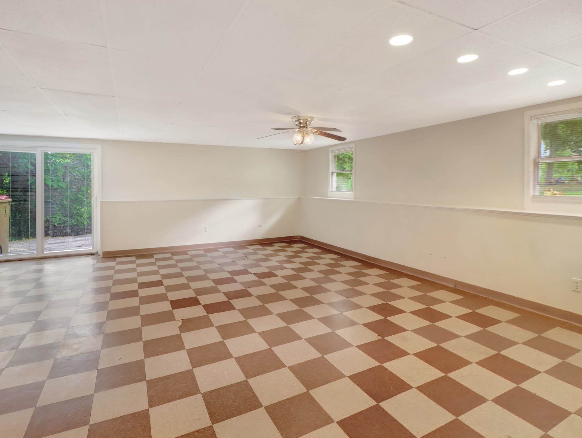Single Family Residence at 16 Andrew Avenue, Hull MA 02045, Hull, photo 28 of 35