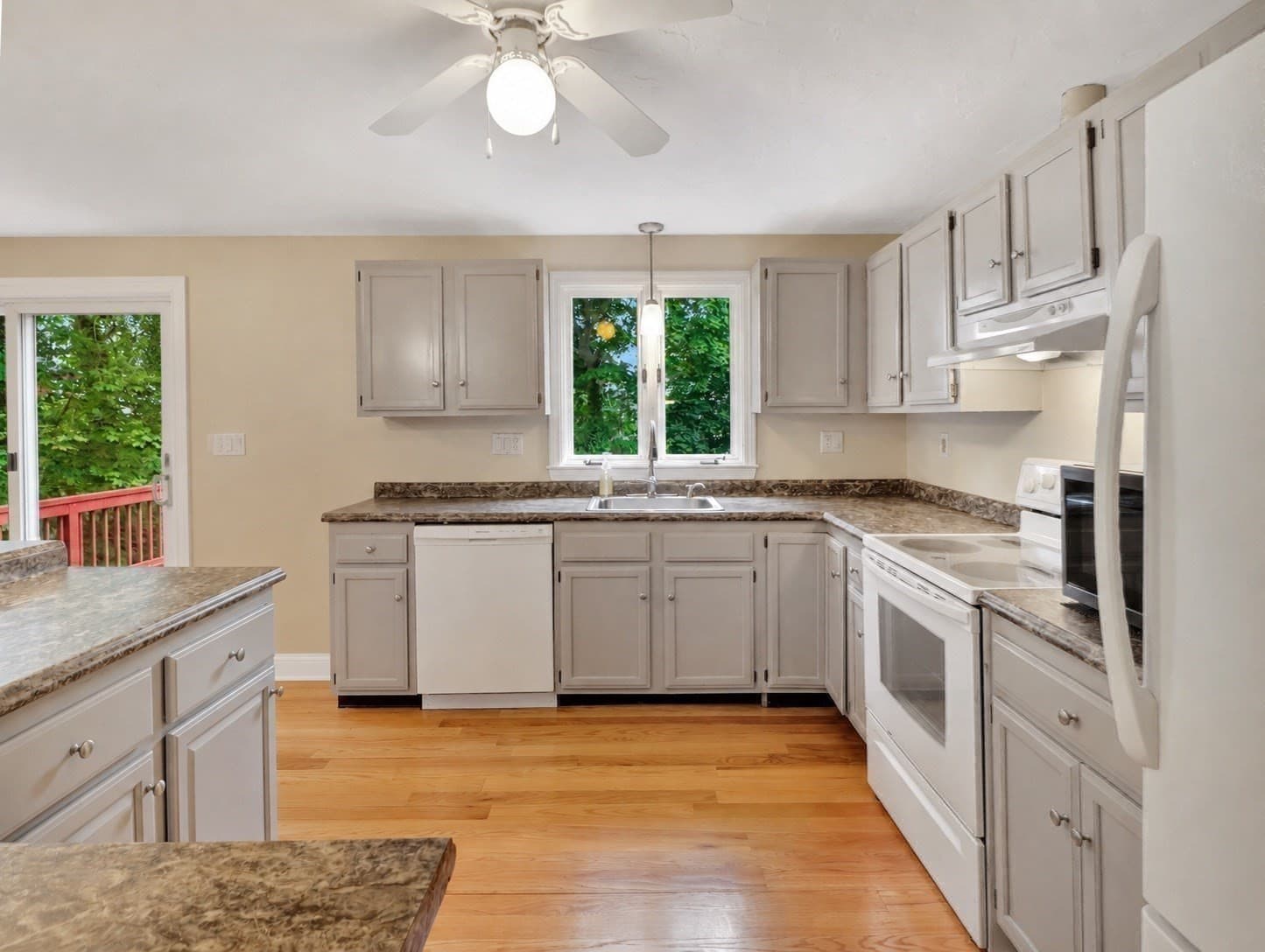 Single Family Residence at 16 Andrew Avenue, Hull MA 02045, Hull, photo 14 of 35