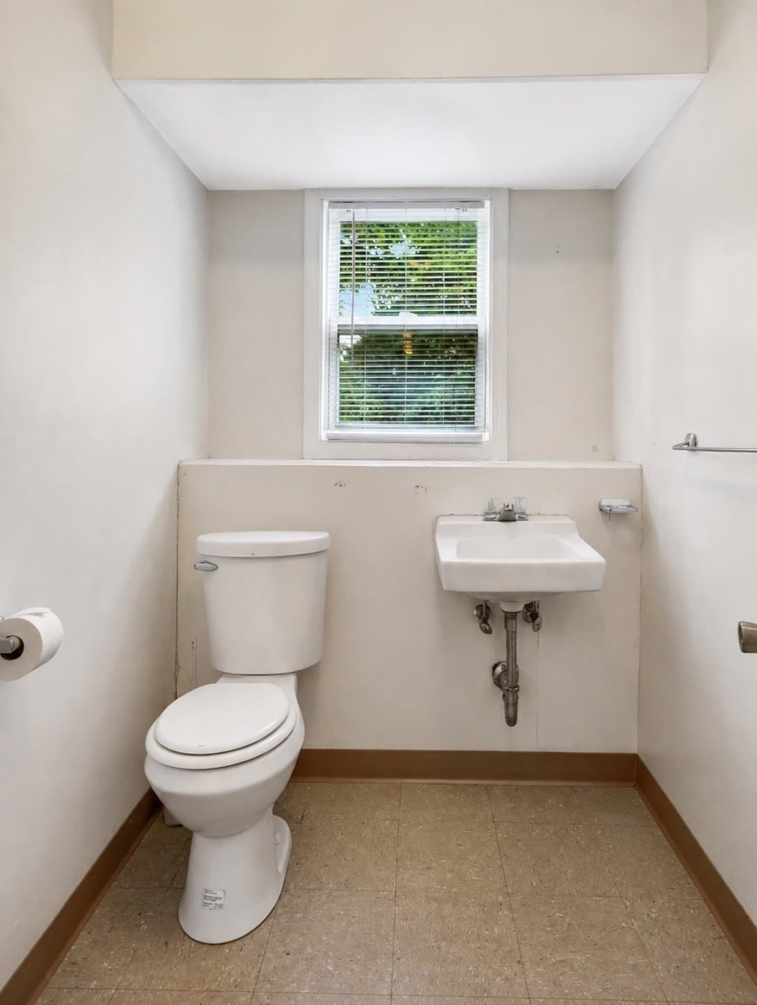 Single Family Residence at 16 Andrew Avenue, Hull MA 02045, Hull, photo 29 of 35