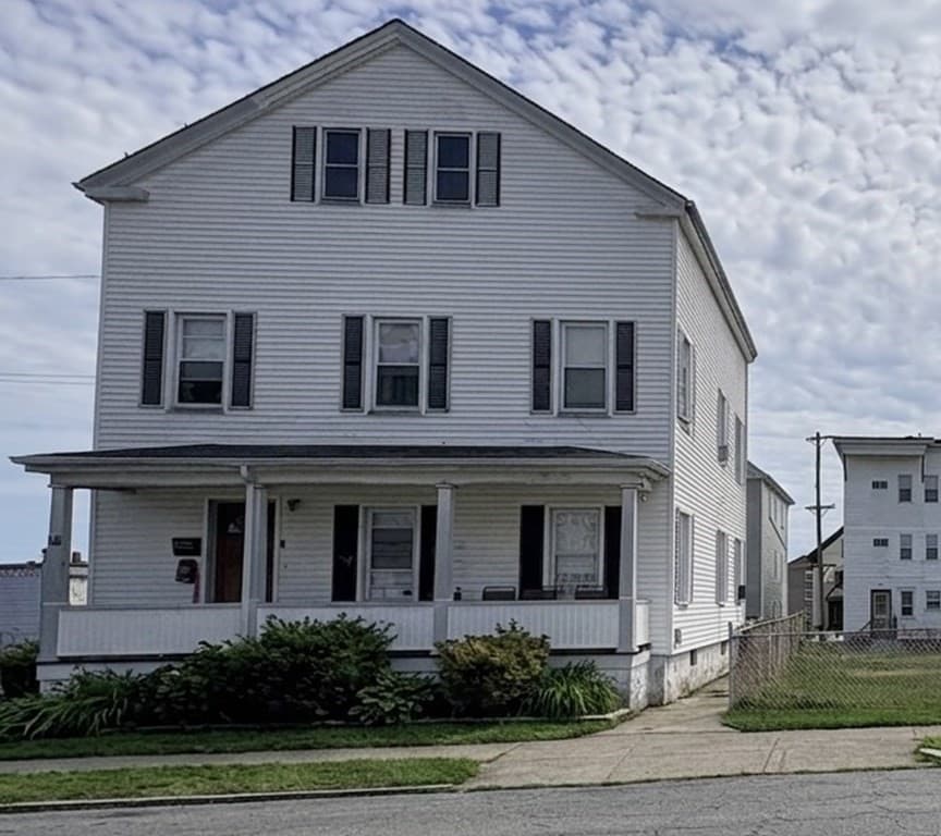 66 Whitman St, New Bedford MA 02745