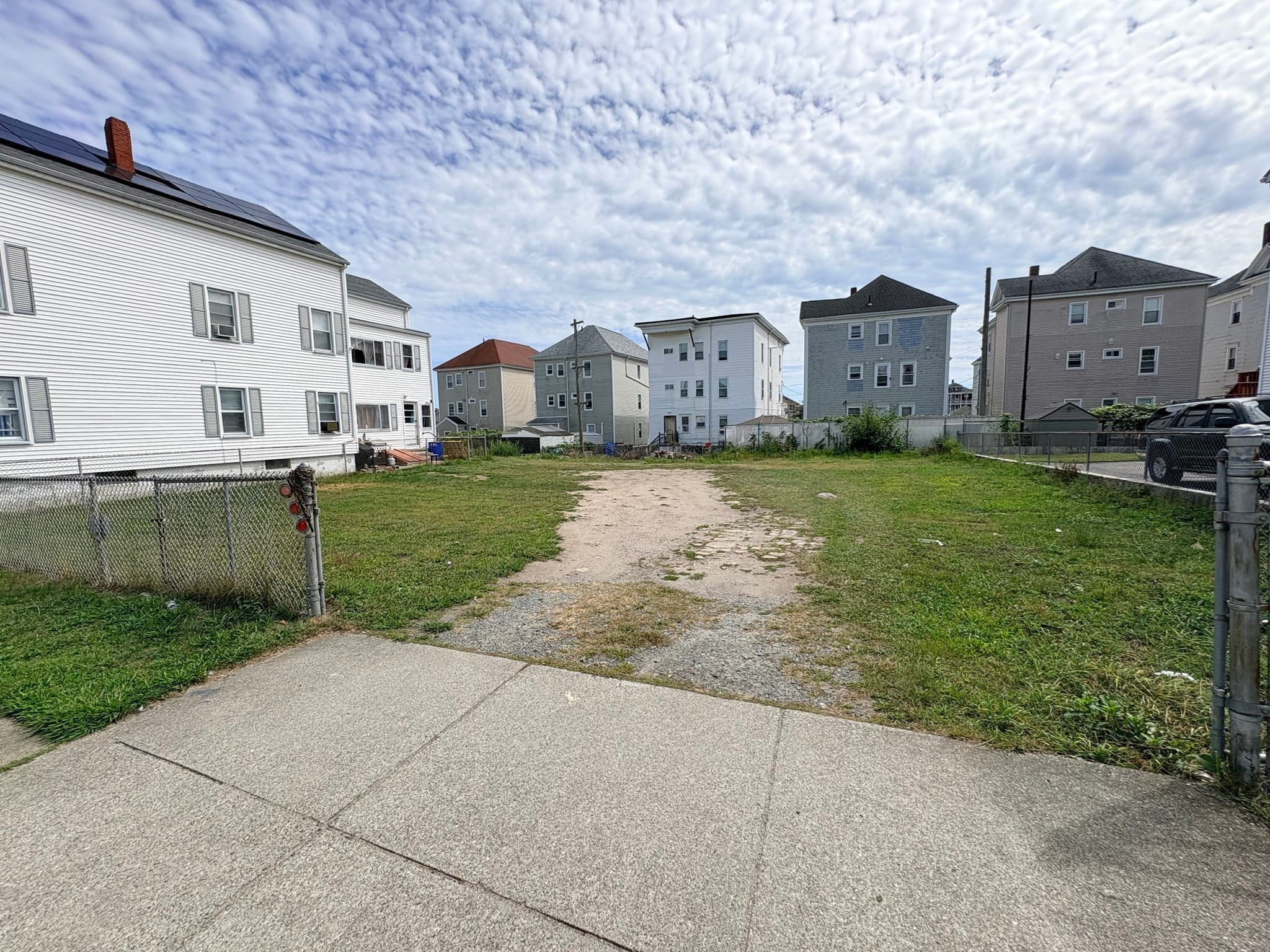Multi Family at 66 Whitman St, New Bedford MA 02745, New Bedford, photo 4 of 33