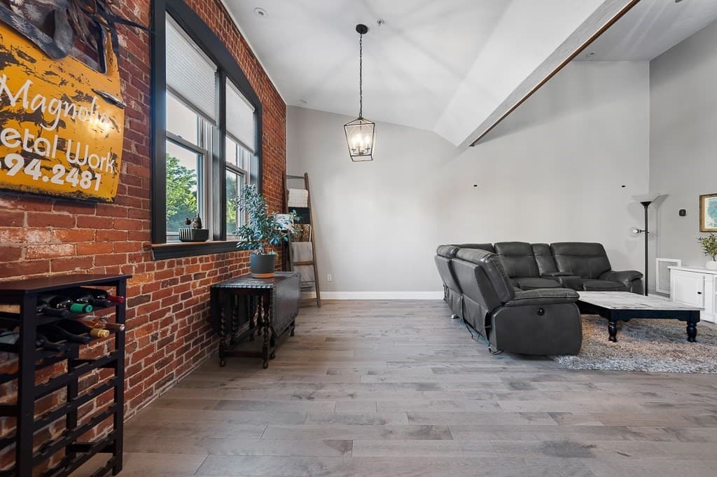 Condominium at 32 Providence St # 8, Worcester MA 01604, Worcester, photo 6 of 26