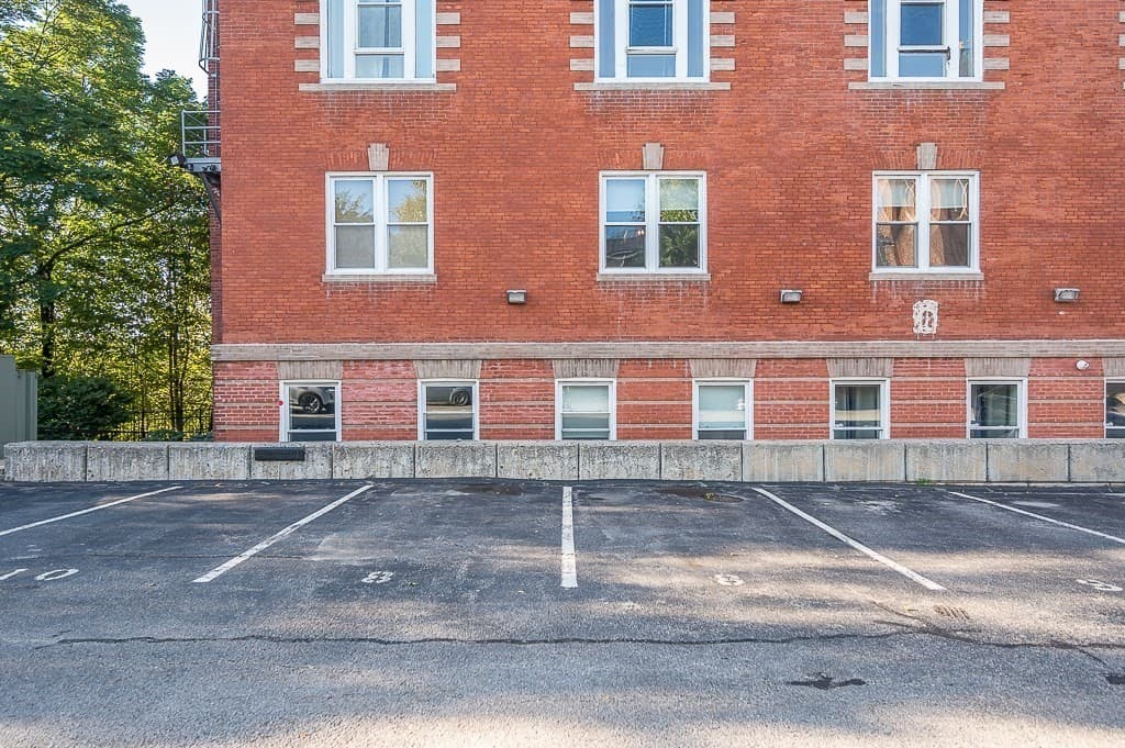 Condominium at 32 Providence St # 8, Worcester MA 01604, Worcester, photo 25 of 26