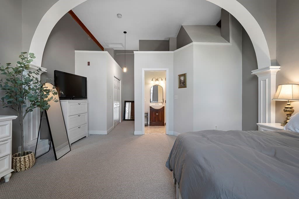 Condominium at 32 Providence St # 8, Worcester MA 01604, Worcester, photo 21 of 26