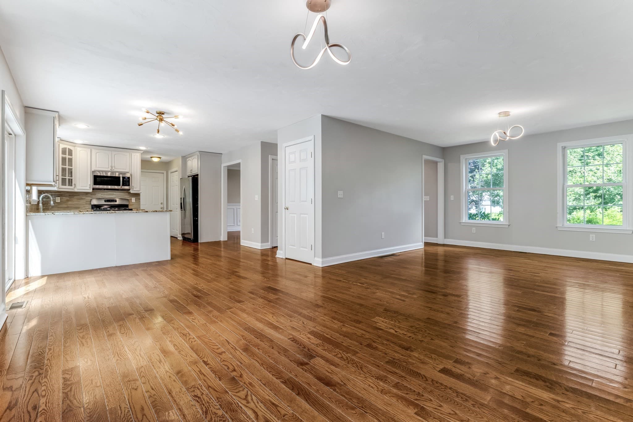 Single Family Residence at 32 Adams St, Foxboro MA 02035, Foxboro, photo 6 of 29