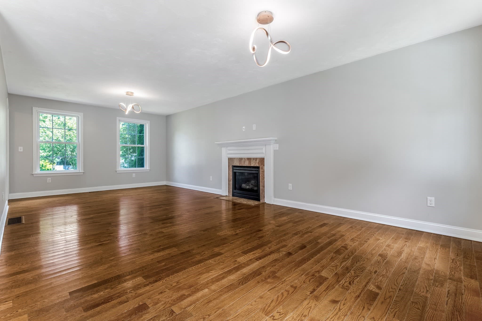 Single Family Residence at 32 Adams St, Foxboro MA 02035, Foxboro, photo 4 of 29