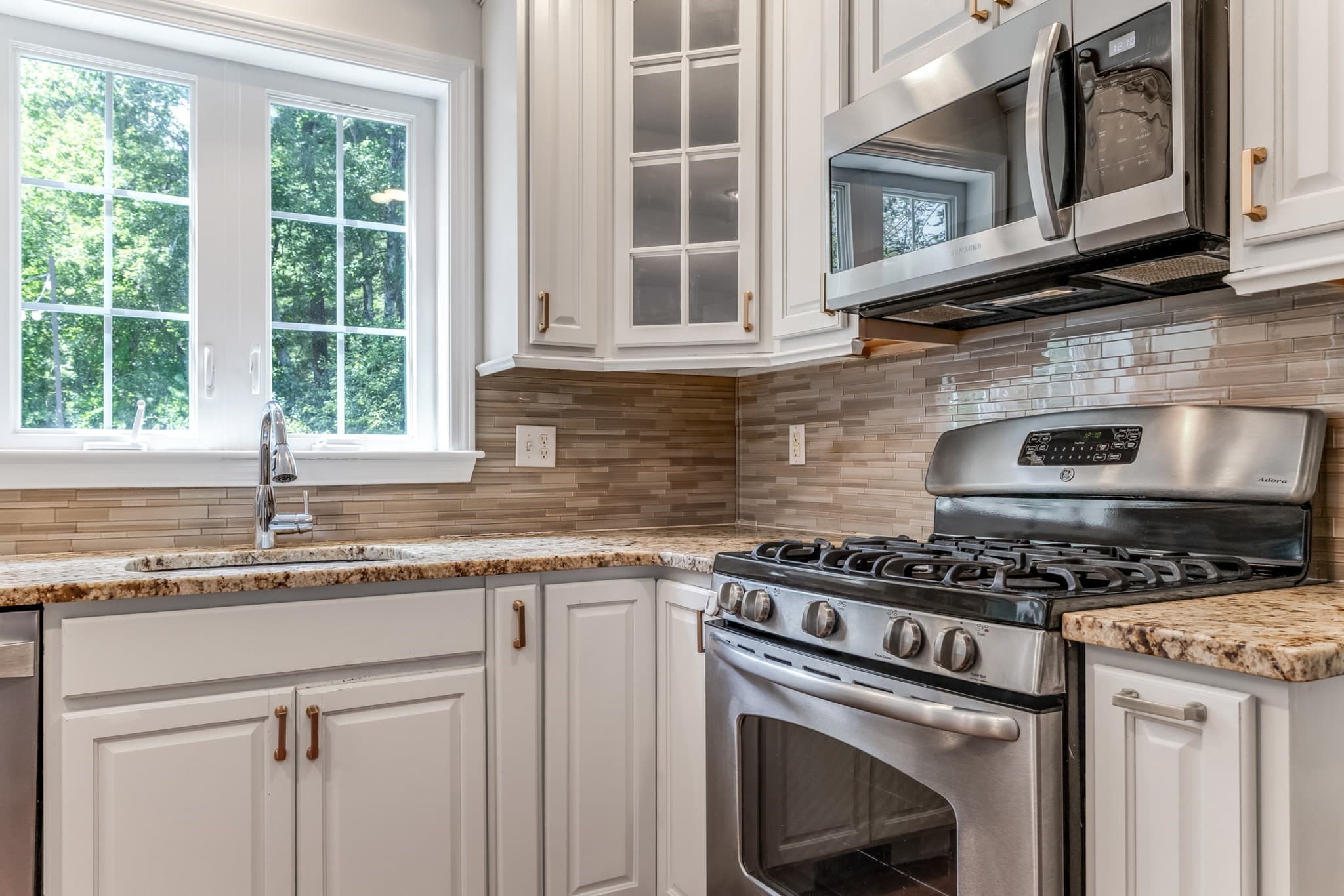 Single Family Residence at 32 Adams St, Foxboro MA 02035, Foxboro, photo 8 of 29