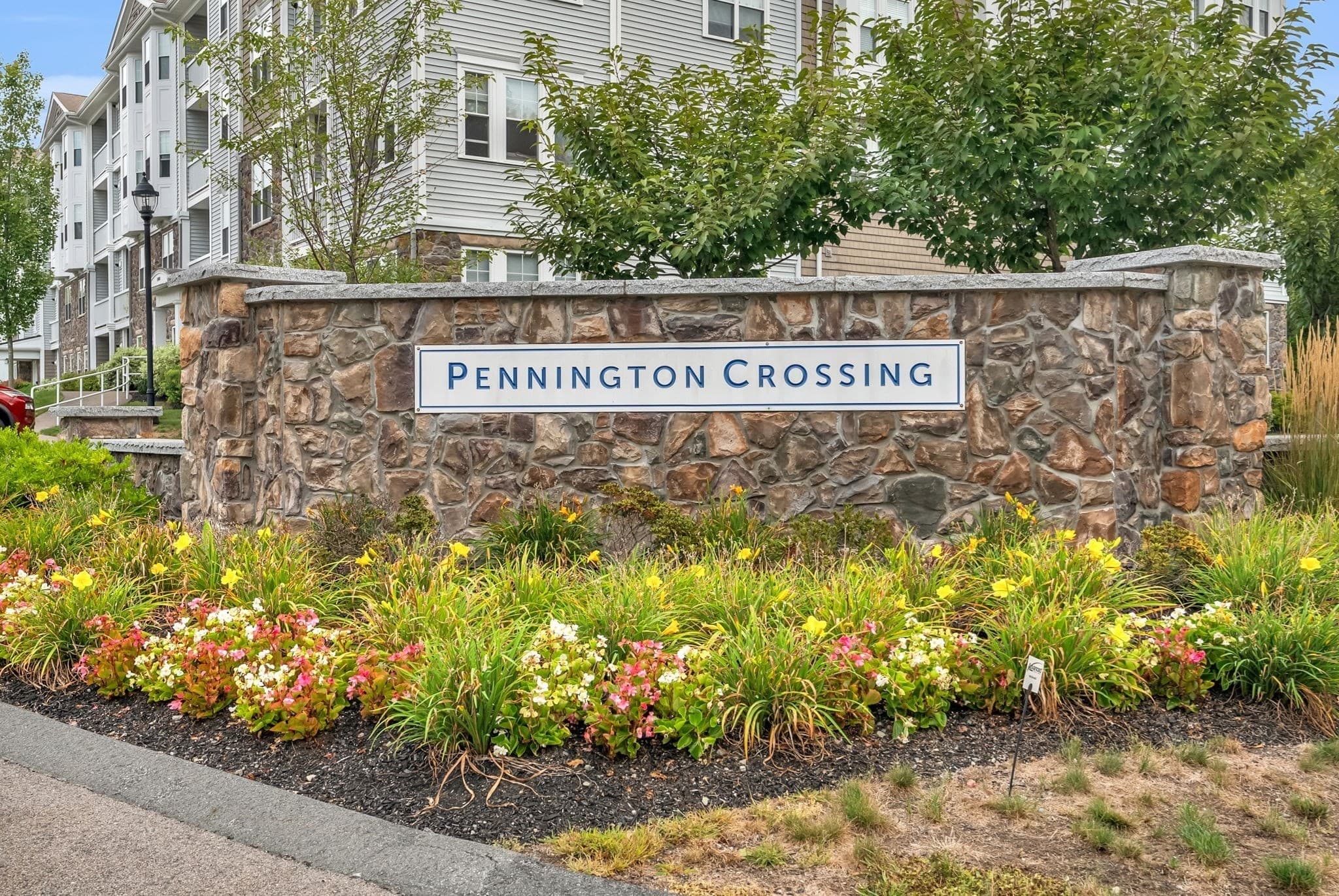 2404 Pennington Dr # 2404, Walpole MA 02081