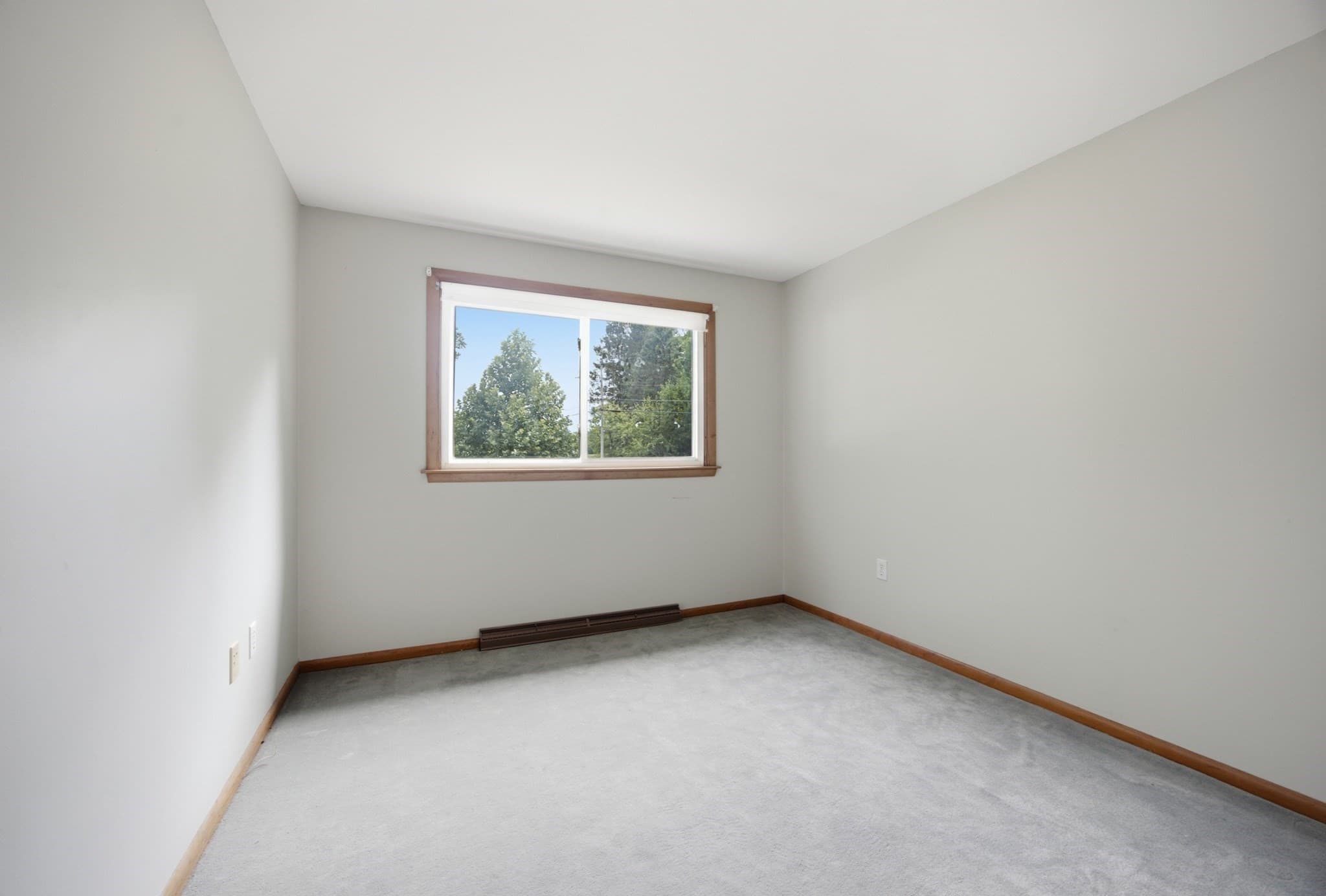 Single Family Residence at 410 Crescent St, East Bridgewater MA 02333, East Bridgewater, photo 30 of 37