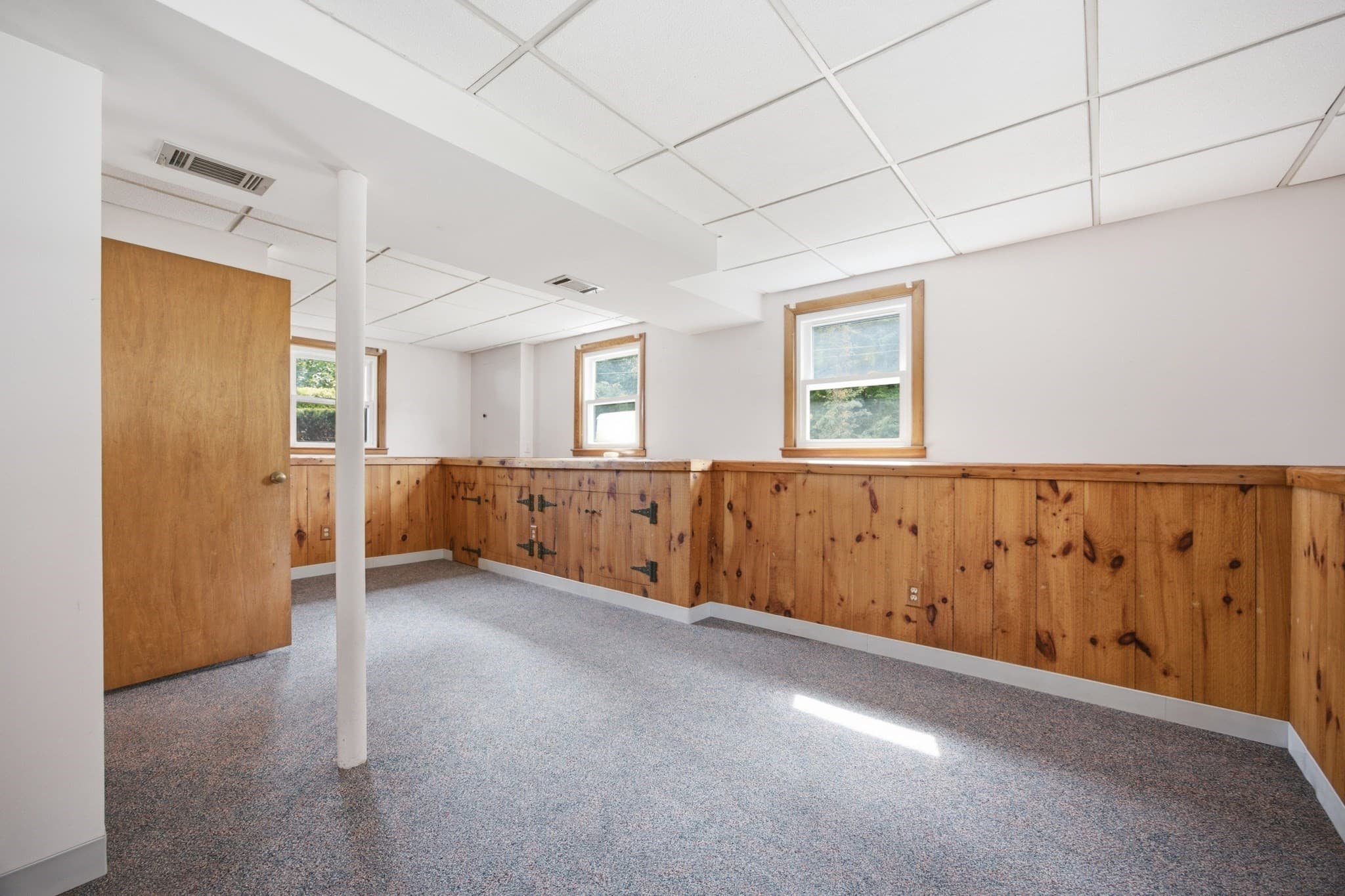 Single Family Residence at 410 Crescent St, East Bridgewater MA 02333, East Bridgewater, photo 14 of 37