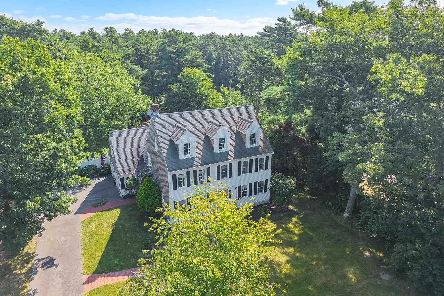 Single Family Residence at 30 Fairview Ln, Plymouth MA 02360, photo 2 of 40