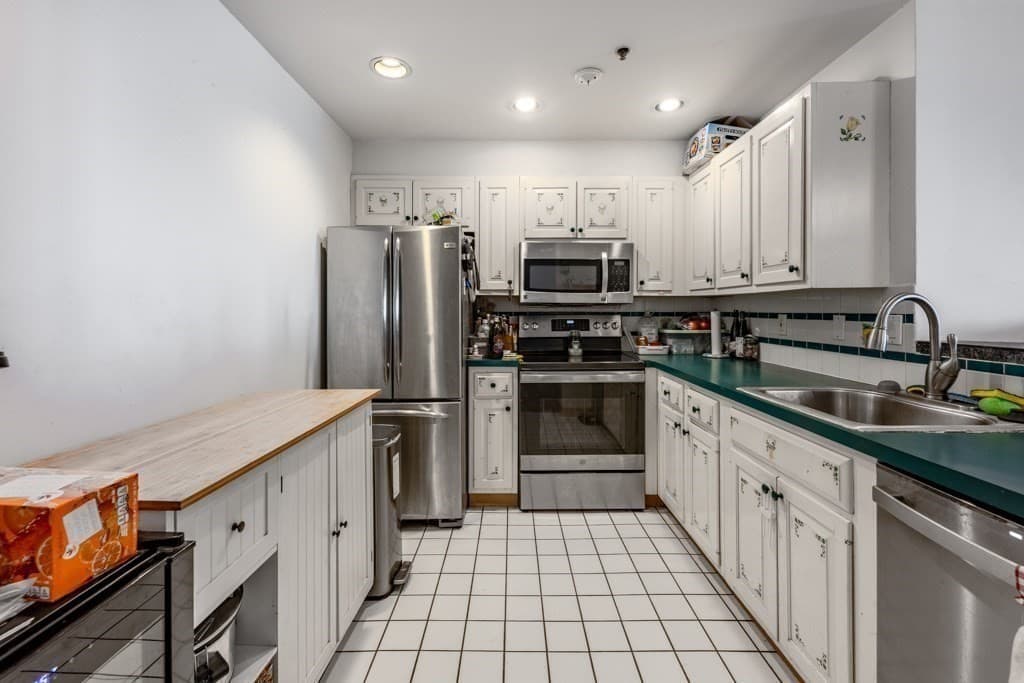 Condominium at 350 Revere Beach Blvd # 12K, Revere MA 02151, Revere, photo 4 of 40