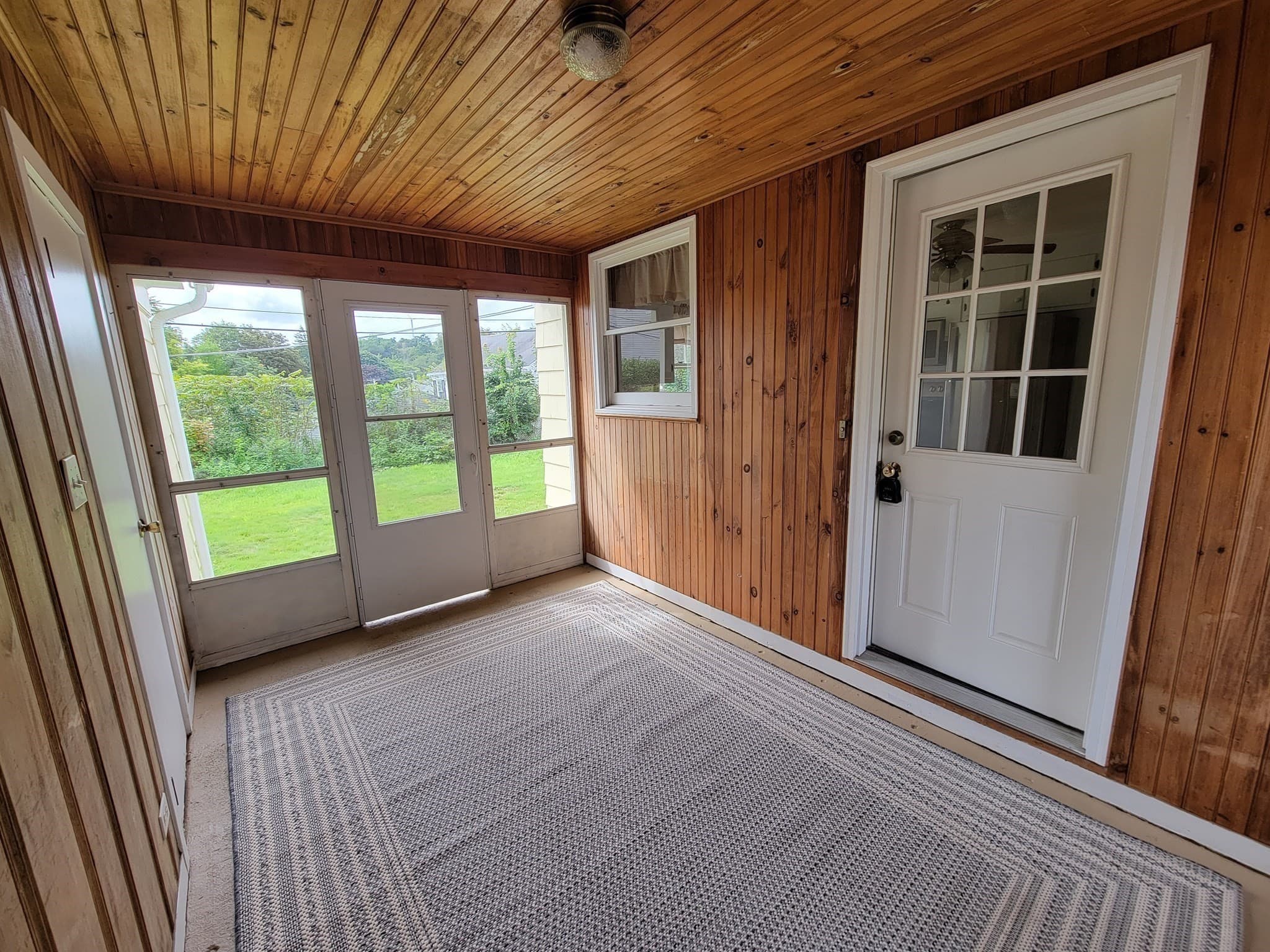 Single Family Residence at 32 Park Terrace Rd, Worcester MA 01604, Worcester, photo 17 of 23