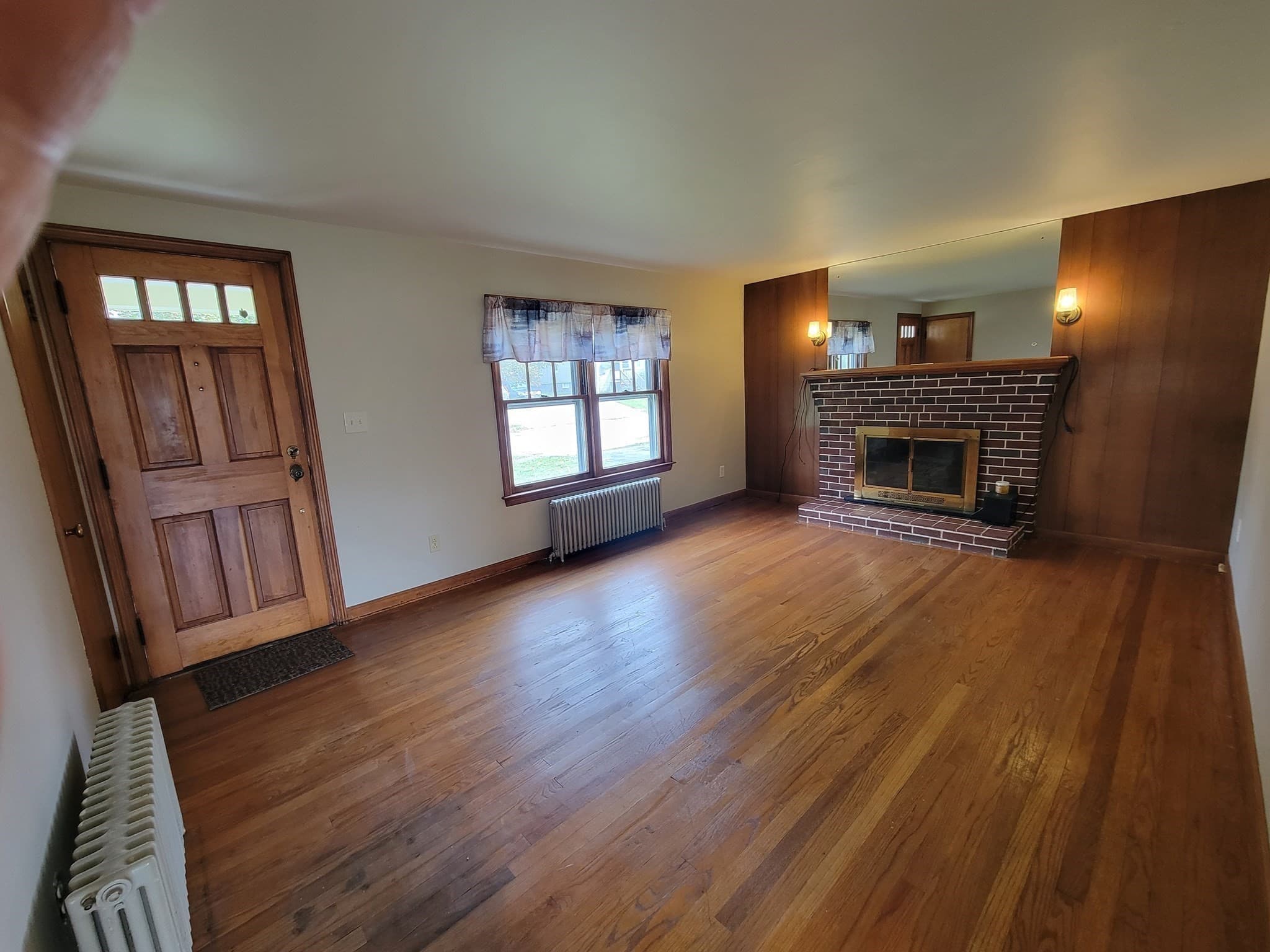Single Family Residence at 32 Park Terrace Rd, Worcester MA 01604, Worcester, photo 9 of 23