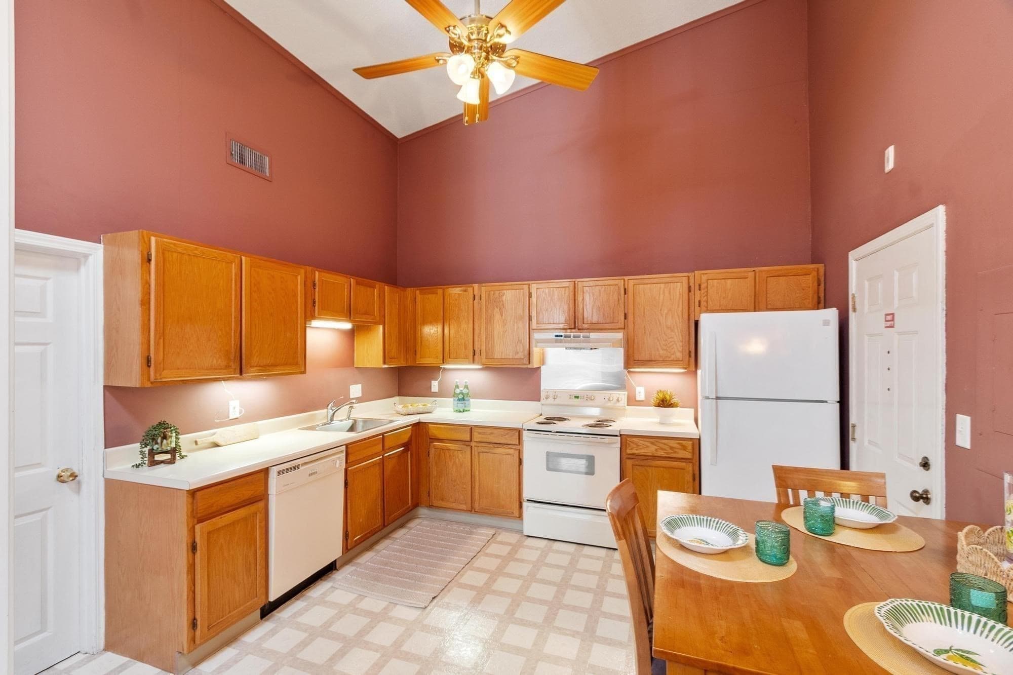 Condominium at 181 Littleton Road # 340, Chelmsford MA 01824, Chelmsford, photo 3 of 36