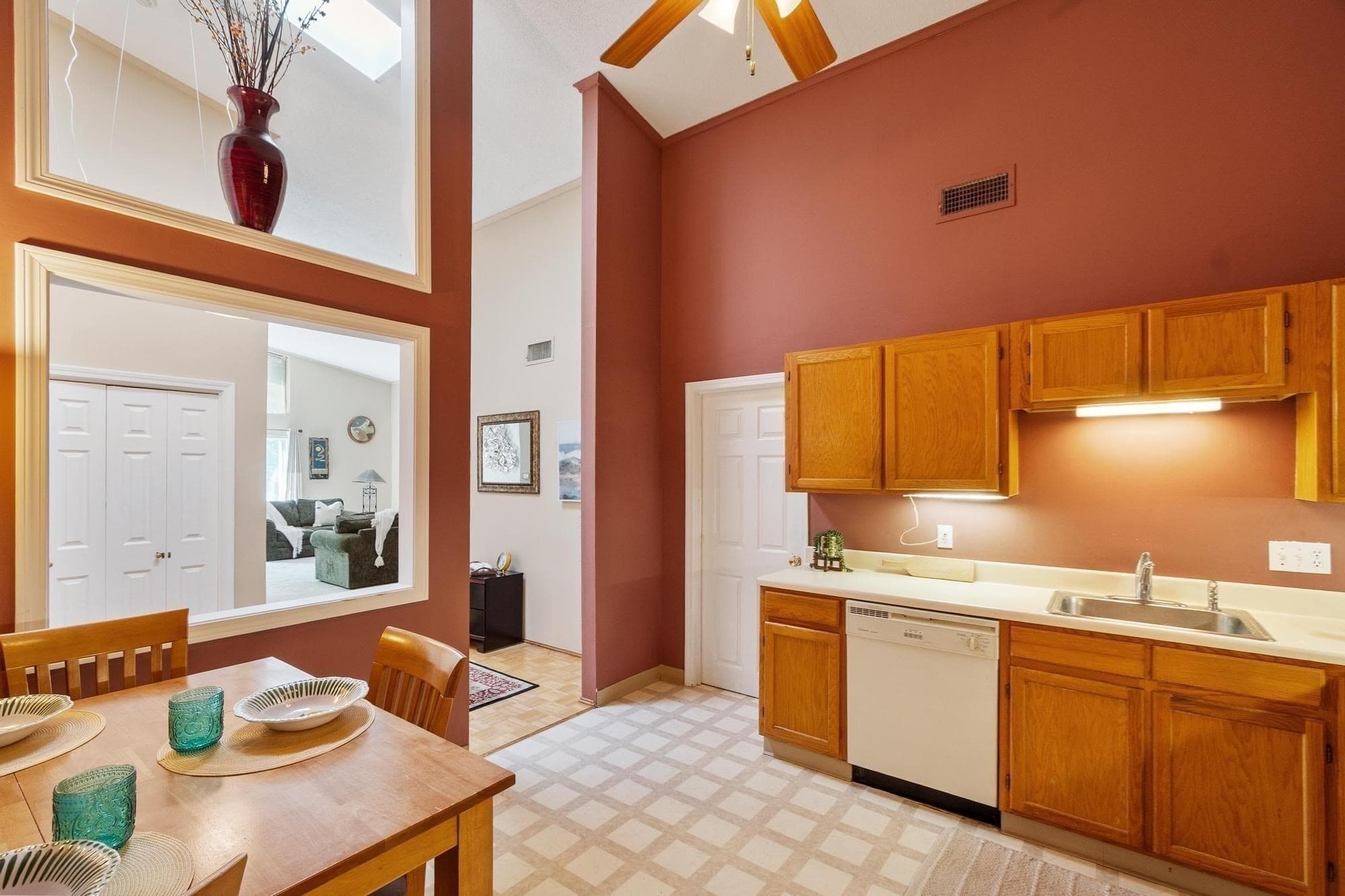 Condominium at 181 Littleton Road # 340, Chelmsford MA 01824, Chelmsford, photo 5 of 36