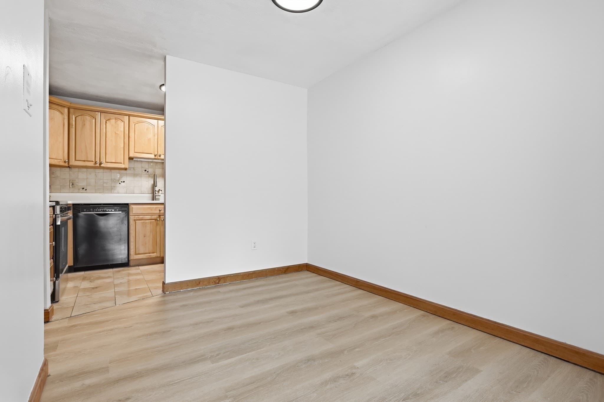 Condominium at 48 Great Rd # 18, Acton MA 01720, Acton, photo 9 of 30