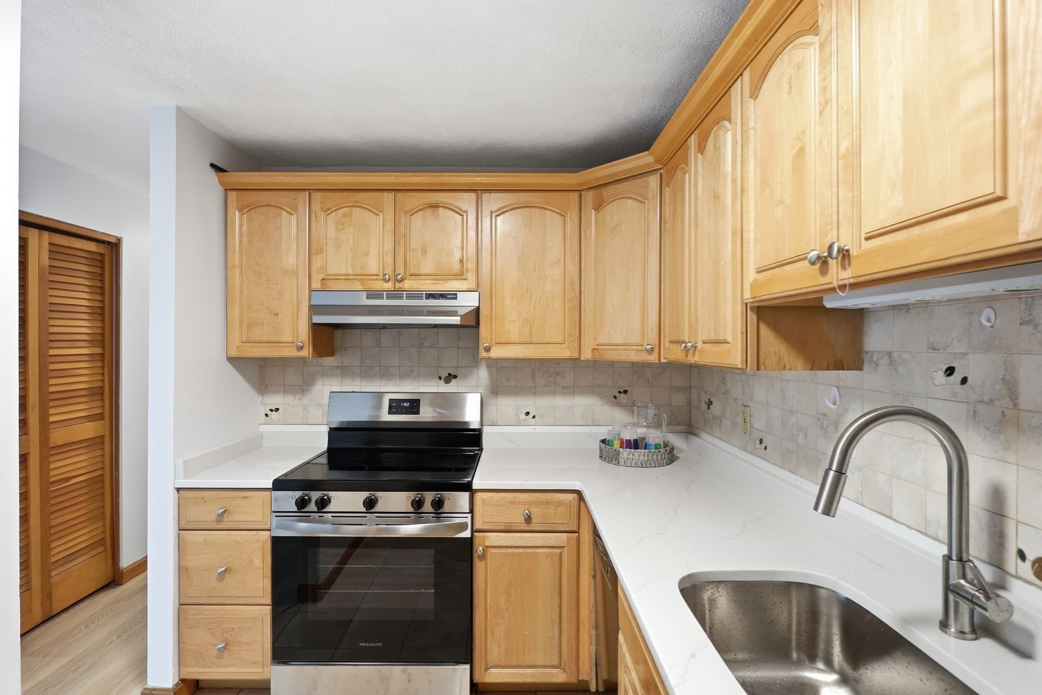 Condominium at 48 Great Rd # 18, Acton MA 01720, Acton, photo 8 of 30