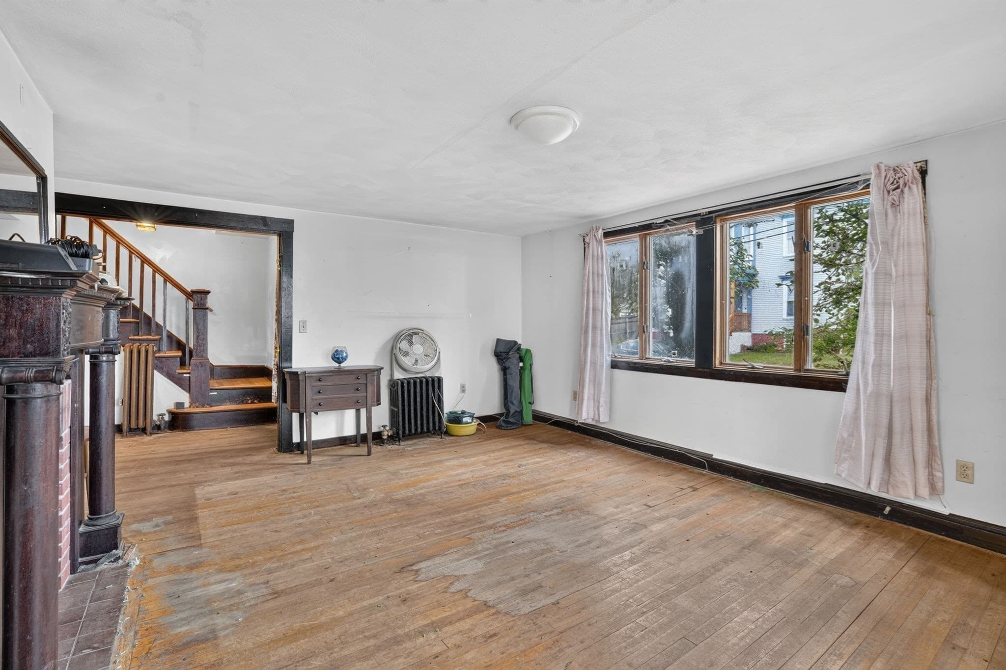 Single Family Residence at 21 Sachem St, Lynn MA 01902, Lynn, photo 4 of 17