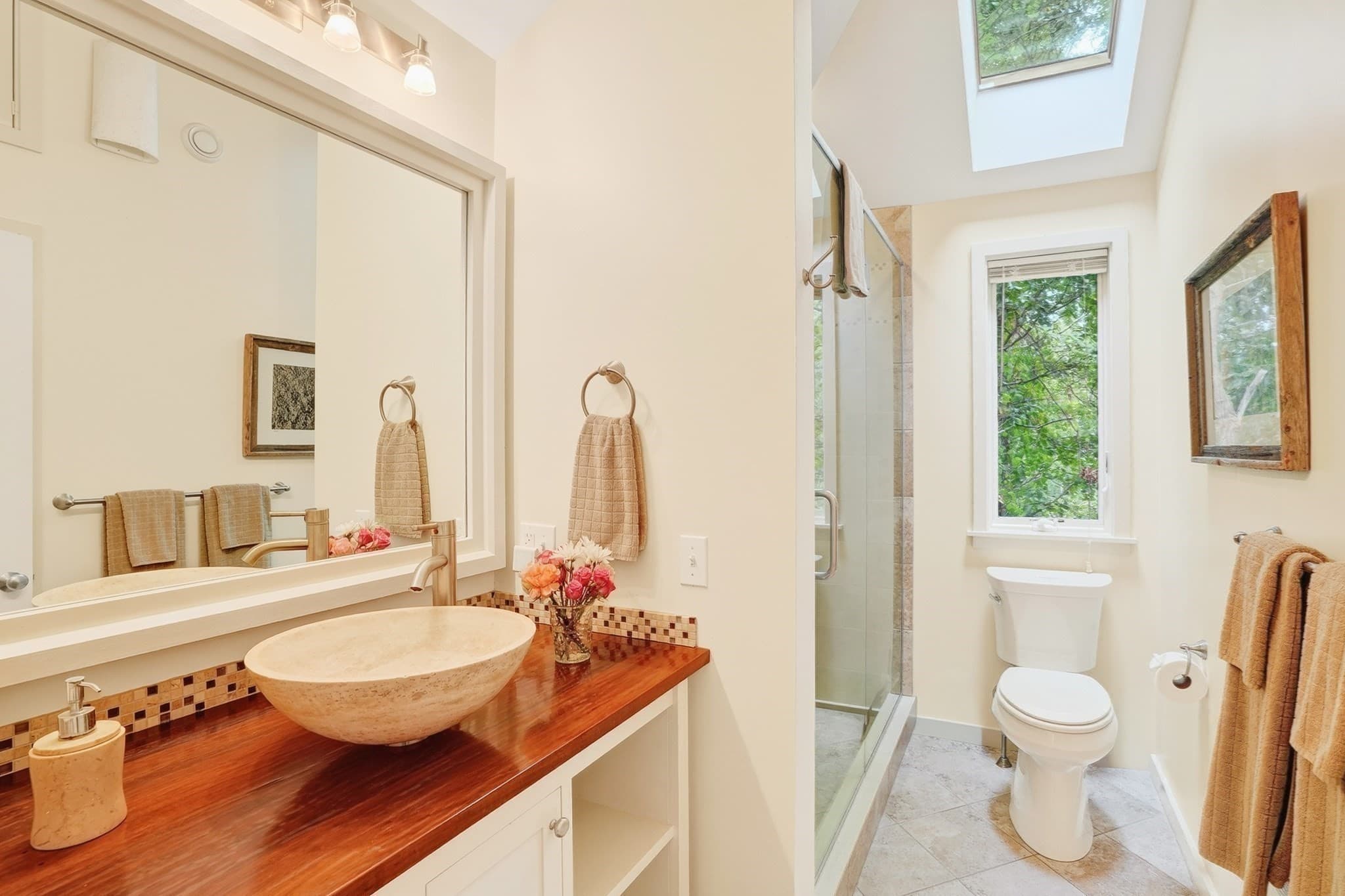 Single Family Residence at 18 Sylvan Avenue, Tisbury MA 02568, photo 12 of 41