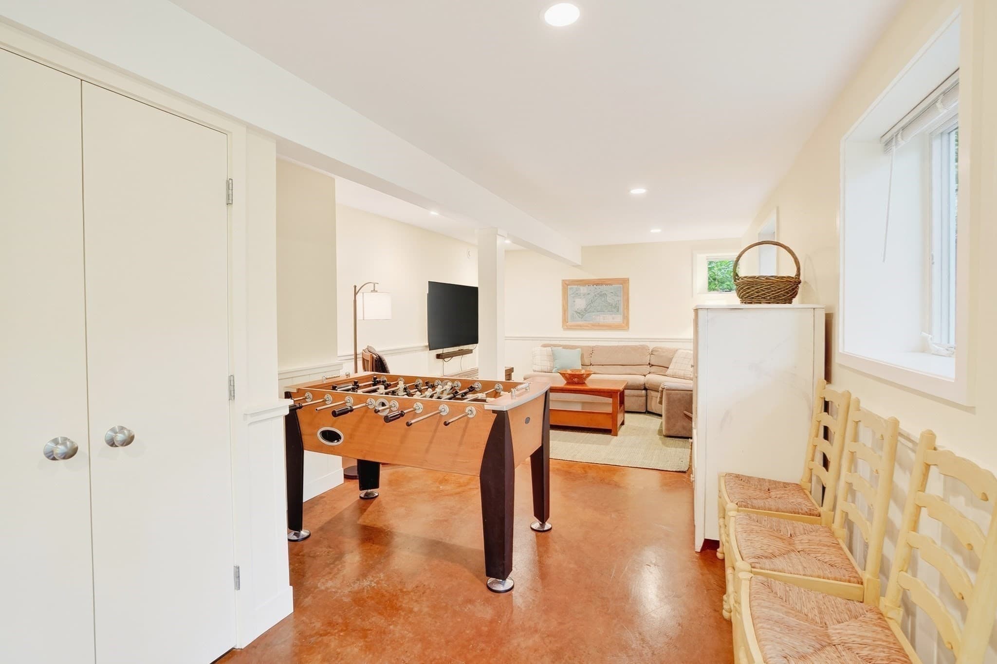 Single Family Residence at 18 Sylvan Avenue, Tisbury MA 02568, photo 32 of 41