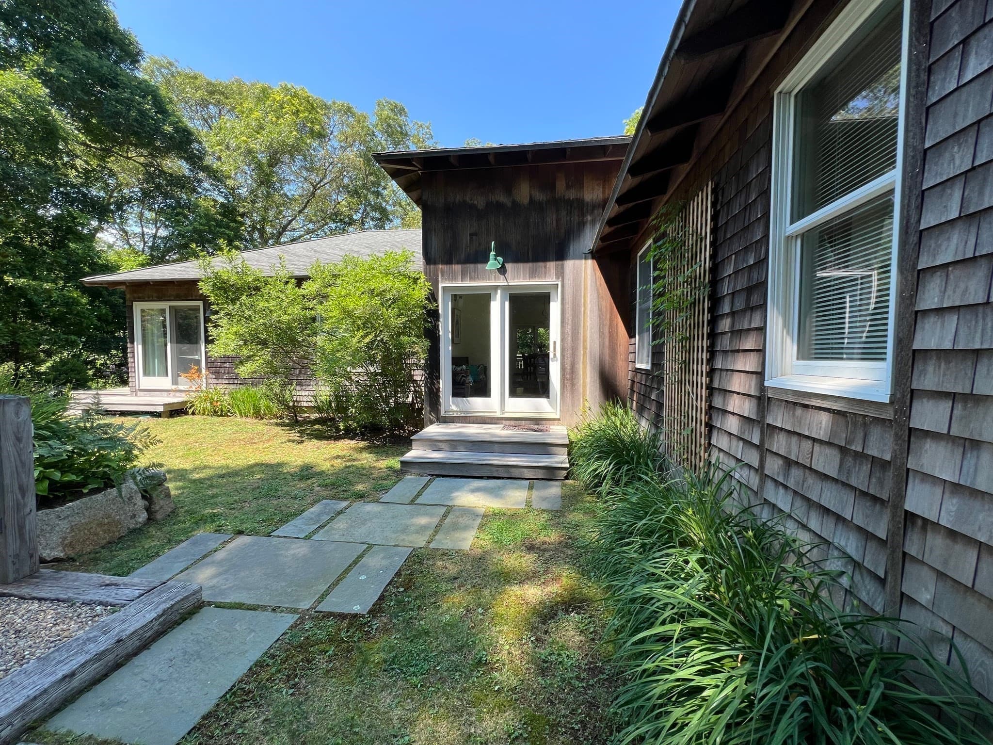 Single Family Residence at 18 Sylvan Avenue, Tisbury MA 02568, photo 5 of 41