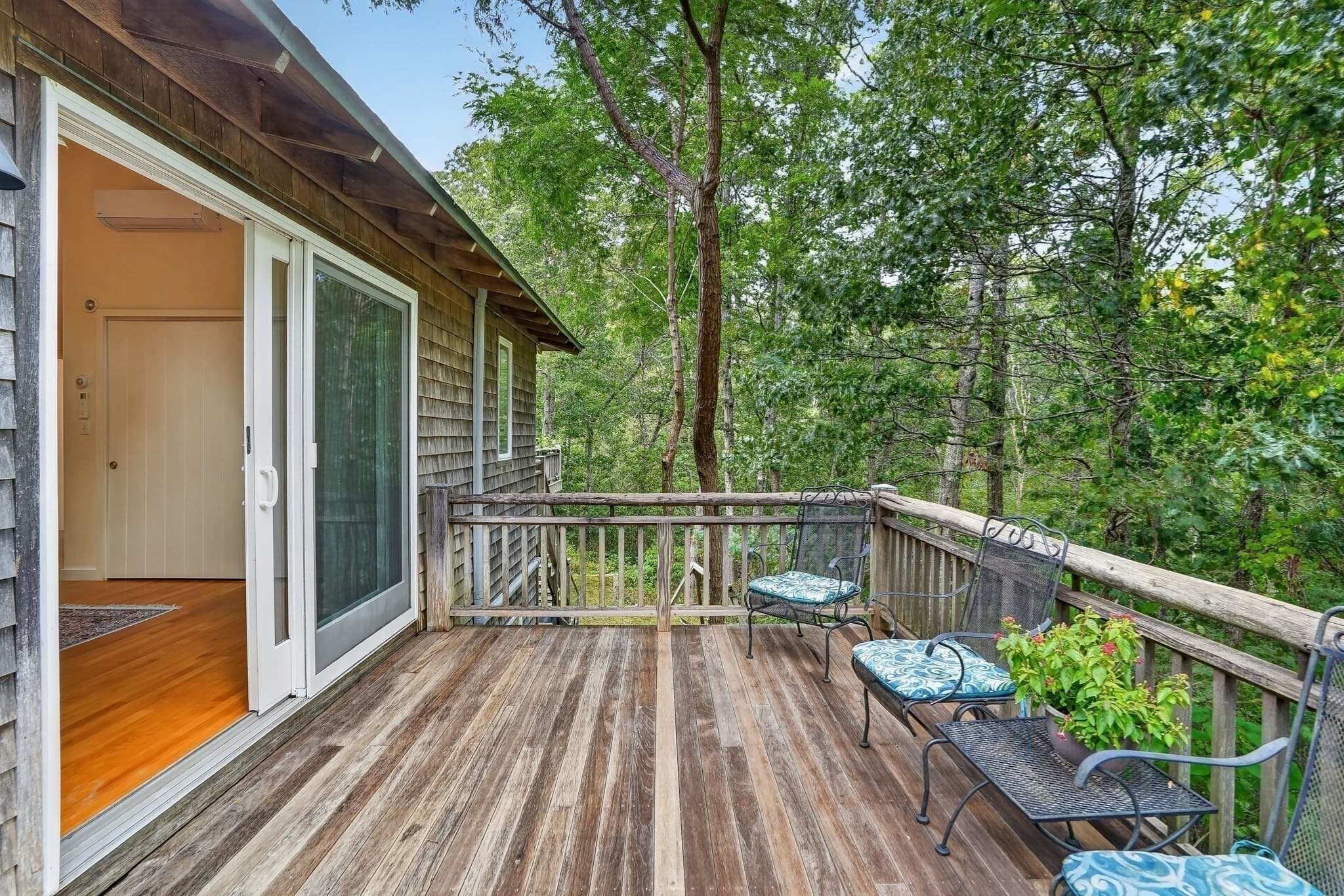 Single Family Residence at 18 Sylvan Avenue, Tisbury MA 02568, photo 10 of 41