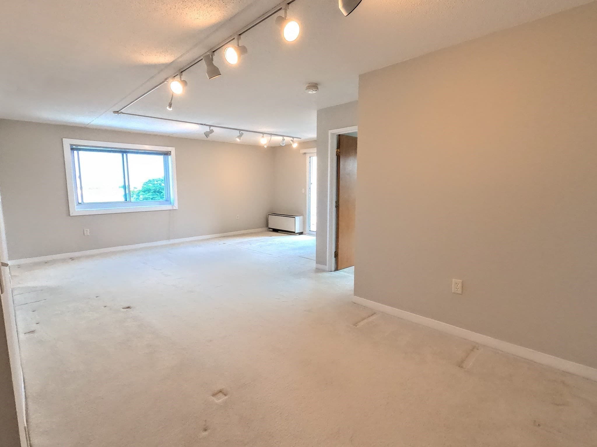 Condominium at 200 Cove Way # 513, Quincy MA 02169, Quincy, photo 26 of 40