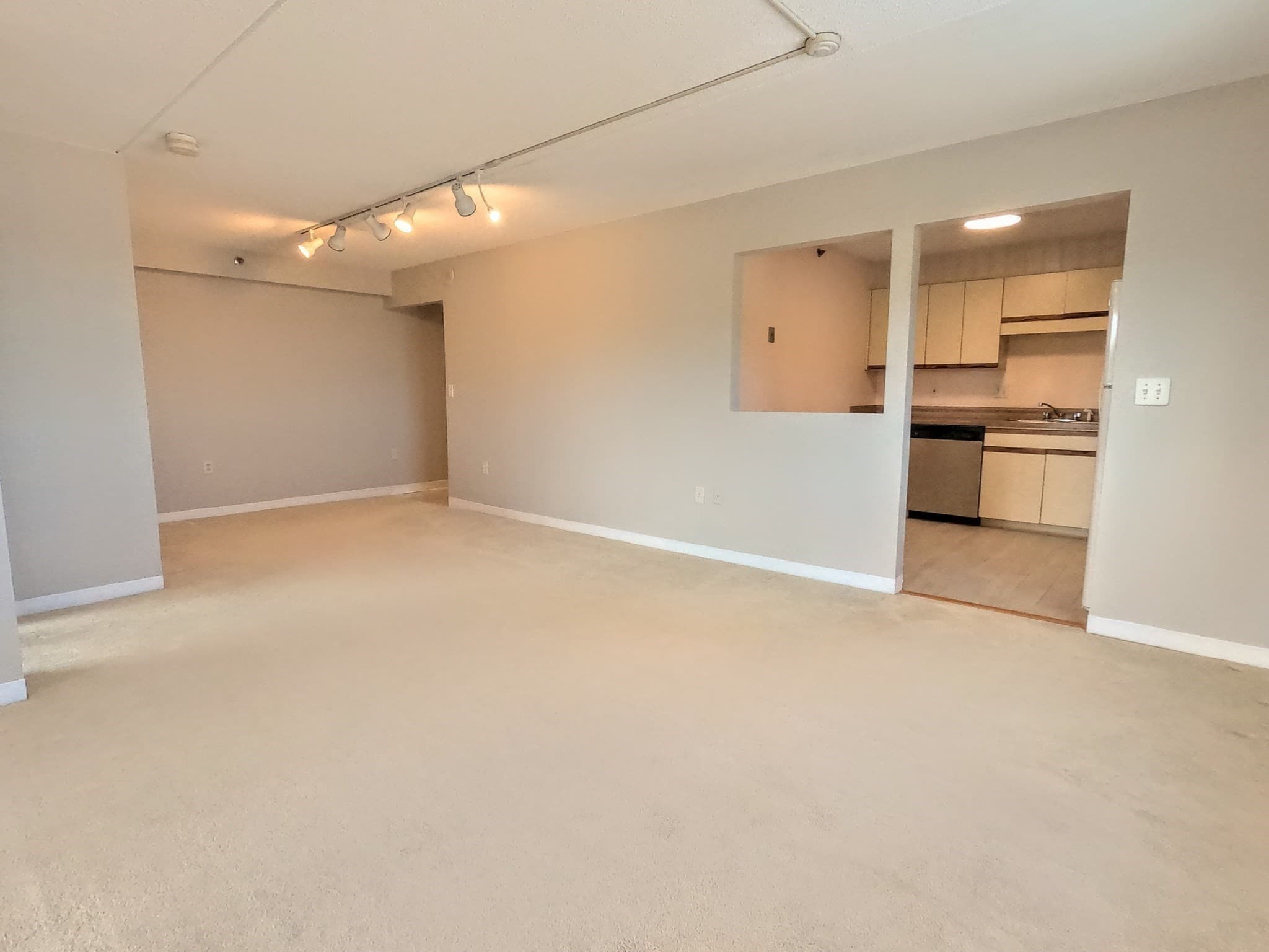 Condominium at 200 Cove Way # 513, Quincy MA 02169, Quincy, photo 24 of 40