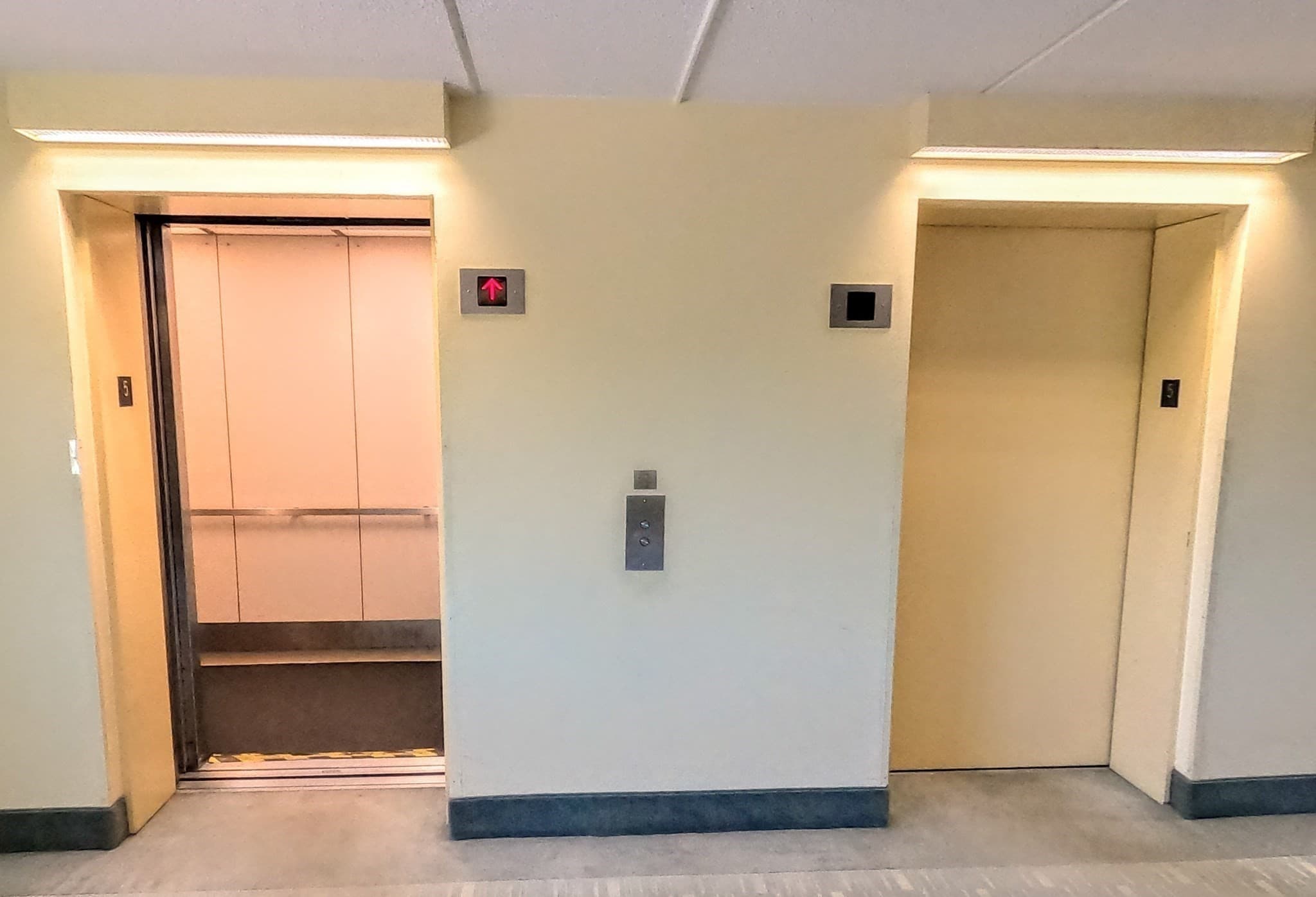 Condominium at 200 Cove Way # 513, Quincy MA 02169, Quincy, photo 31 of 40