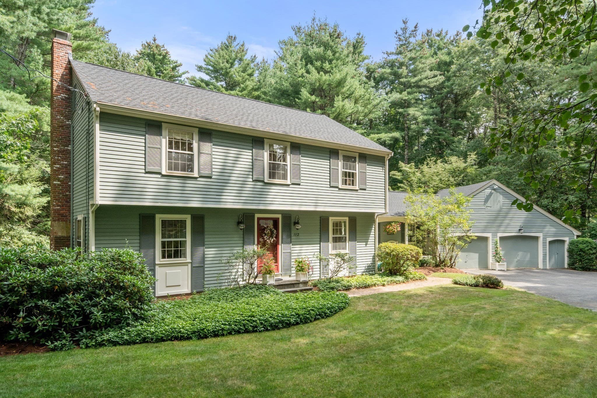 Single Family Residence at 112 Thunder Rd, Sudbury MA 01776, Sudbury, photo 2 of 41