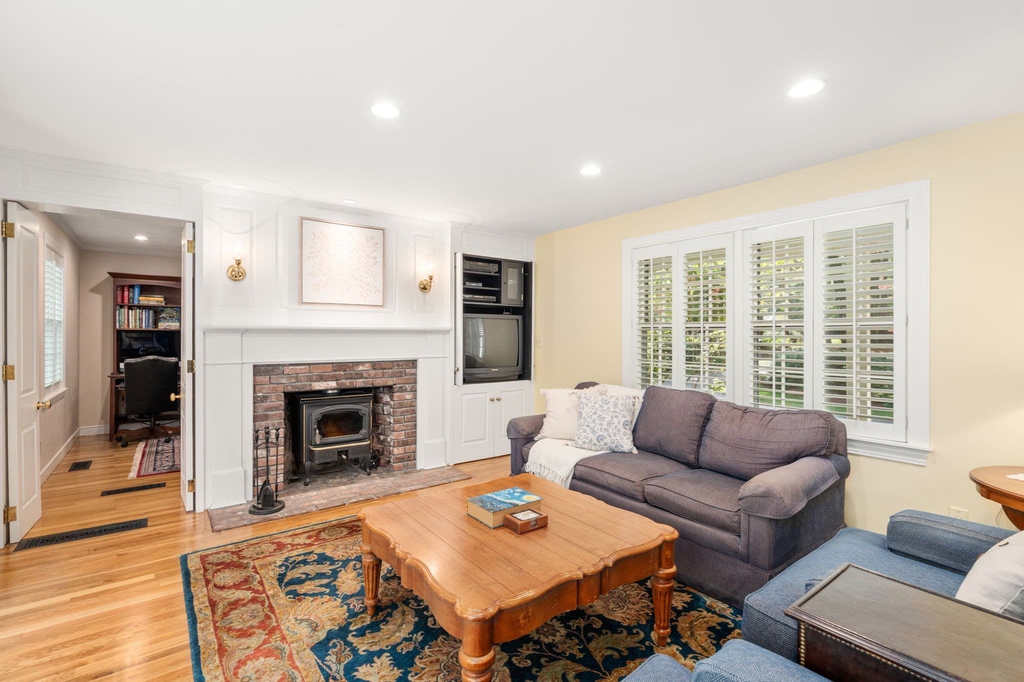 Single Family Residence at 112 Thunder Rd, Sudbury MA 01776, Sudbury, photo 12 of 41