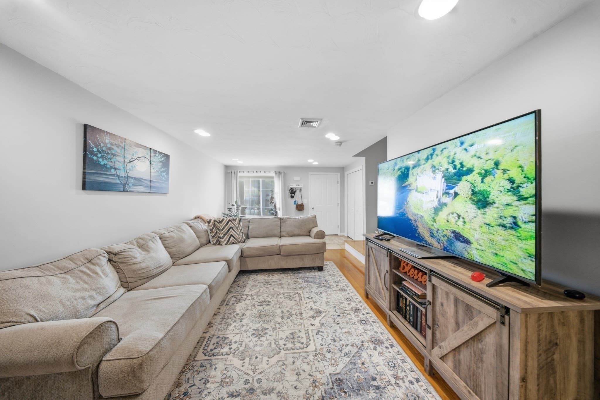 Condominium at 26 Vine St # 26, Milford MA 01757, Milford, photo 5 of 34