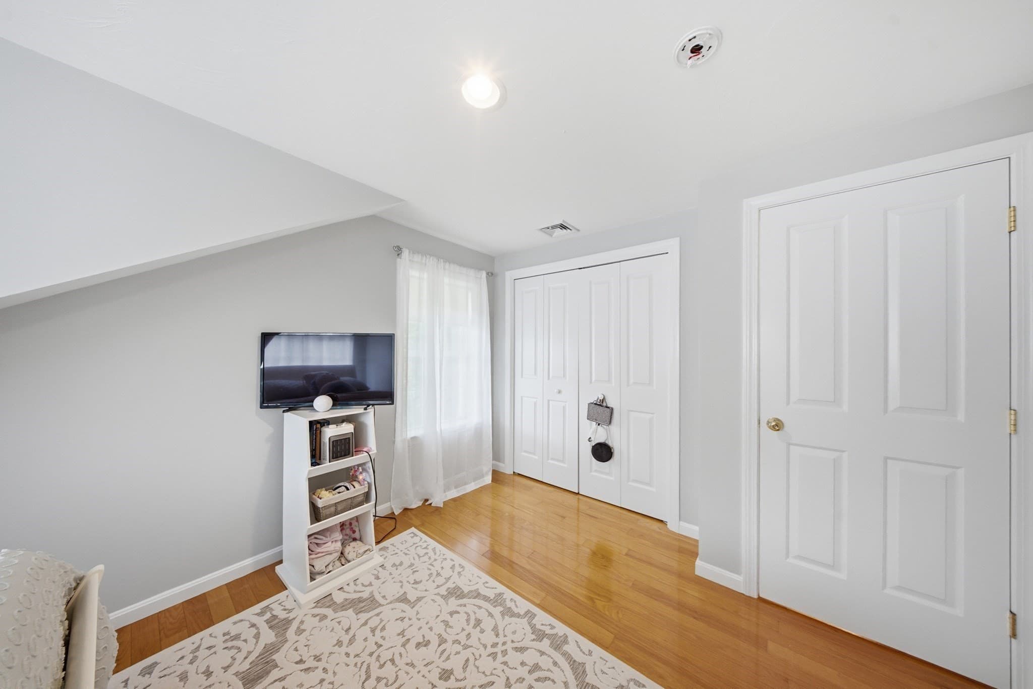 Condominium at 26 Vine St # 26, Milford MA 01757, Milford, photo 21 of 34