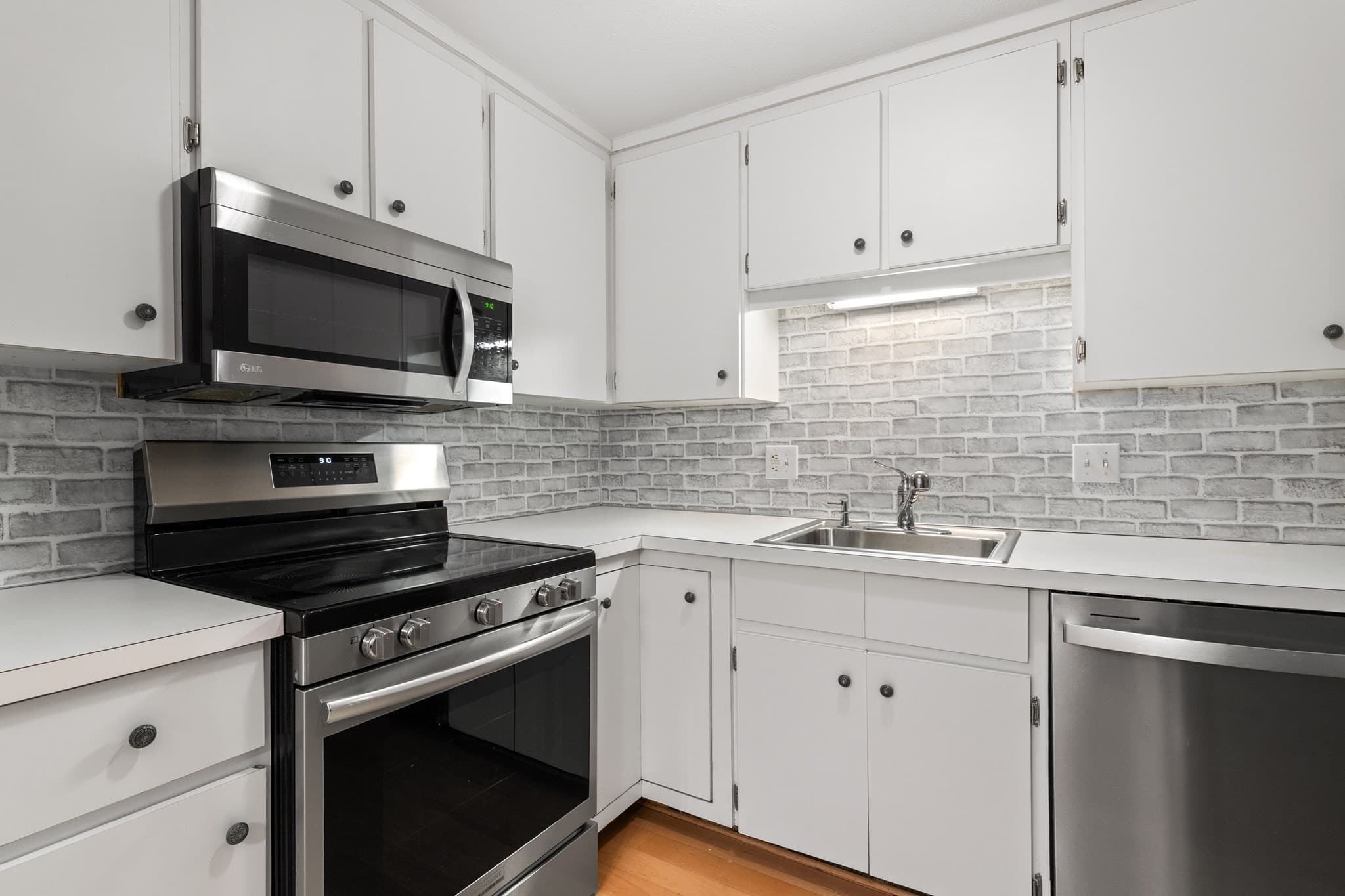 Condominium at 1 Centre St # 9, Canton MA 02021, Canton, photo 2 of 28